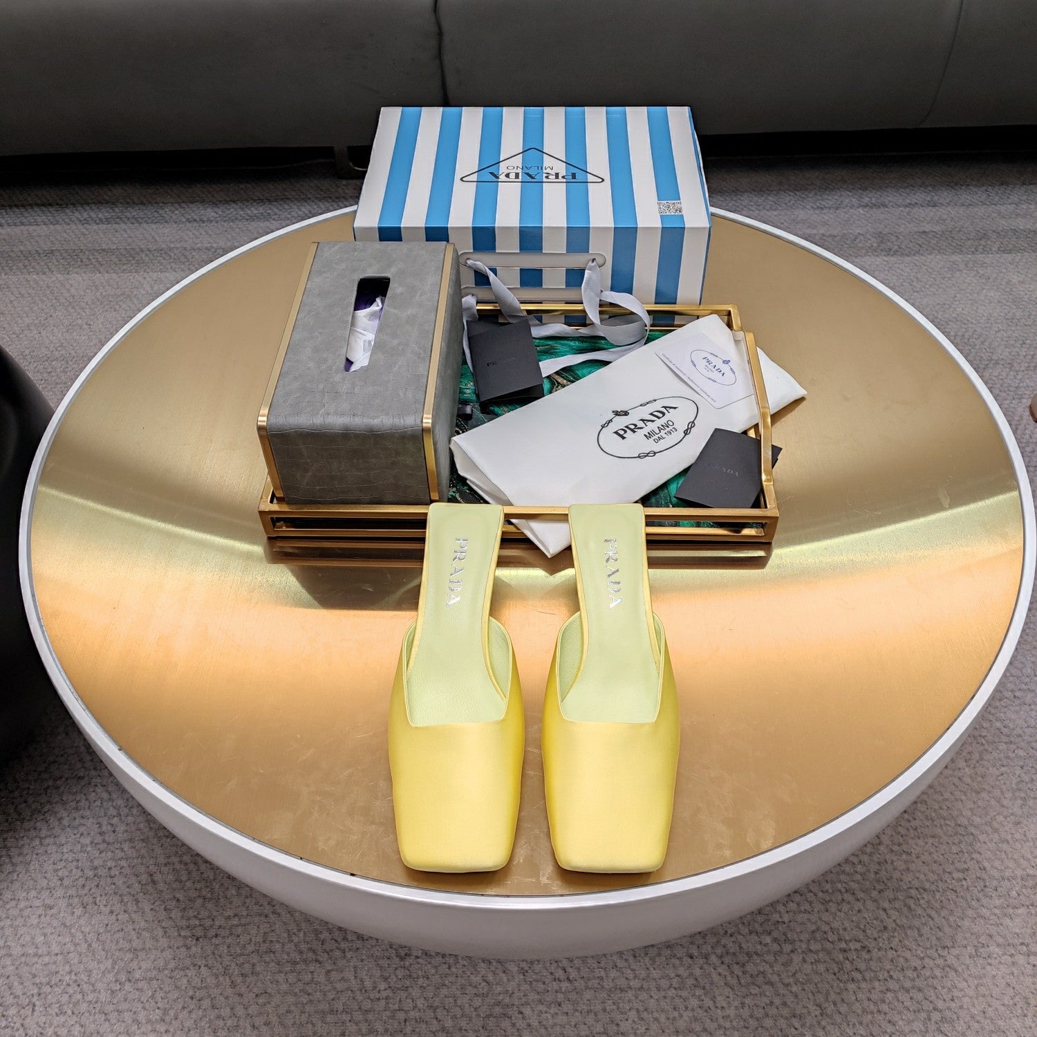 PRADA 26S SQUARE TOE MULES 40MM IN LIGHT YELLOW SATIN