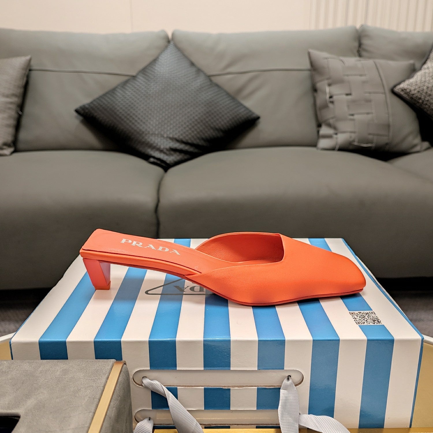 PRADA 26S SQUARE TOE MULES 40MM IN ORANGE SATIN
