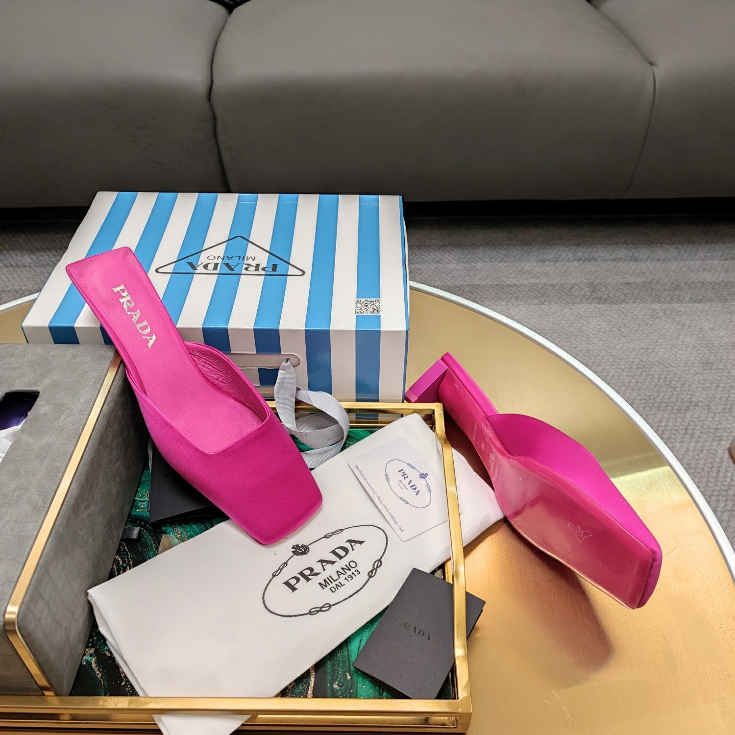 PRADA 26S SQUARE TOE MULES 40MM IN HOT PINK SATIN