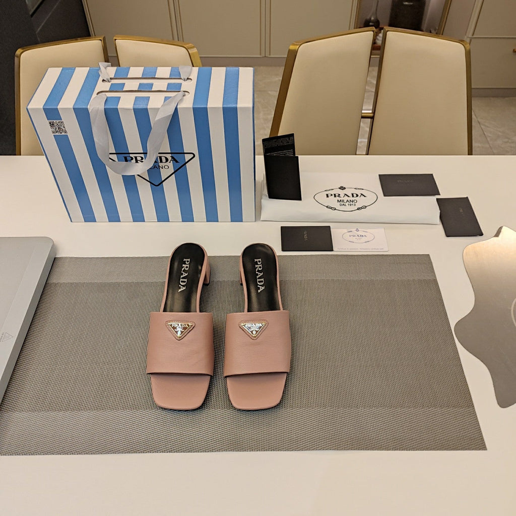 PRADA 26S OPEN TOE MULES 45MM IN BLUSH PINK SAFFIANO CALFSKIN WITH LOGO