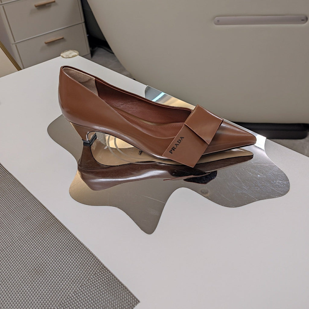 PRADA 26S POINTED TOE PUMPS 45MM IN CARAMEL BROWN CALFSKIN