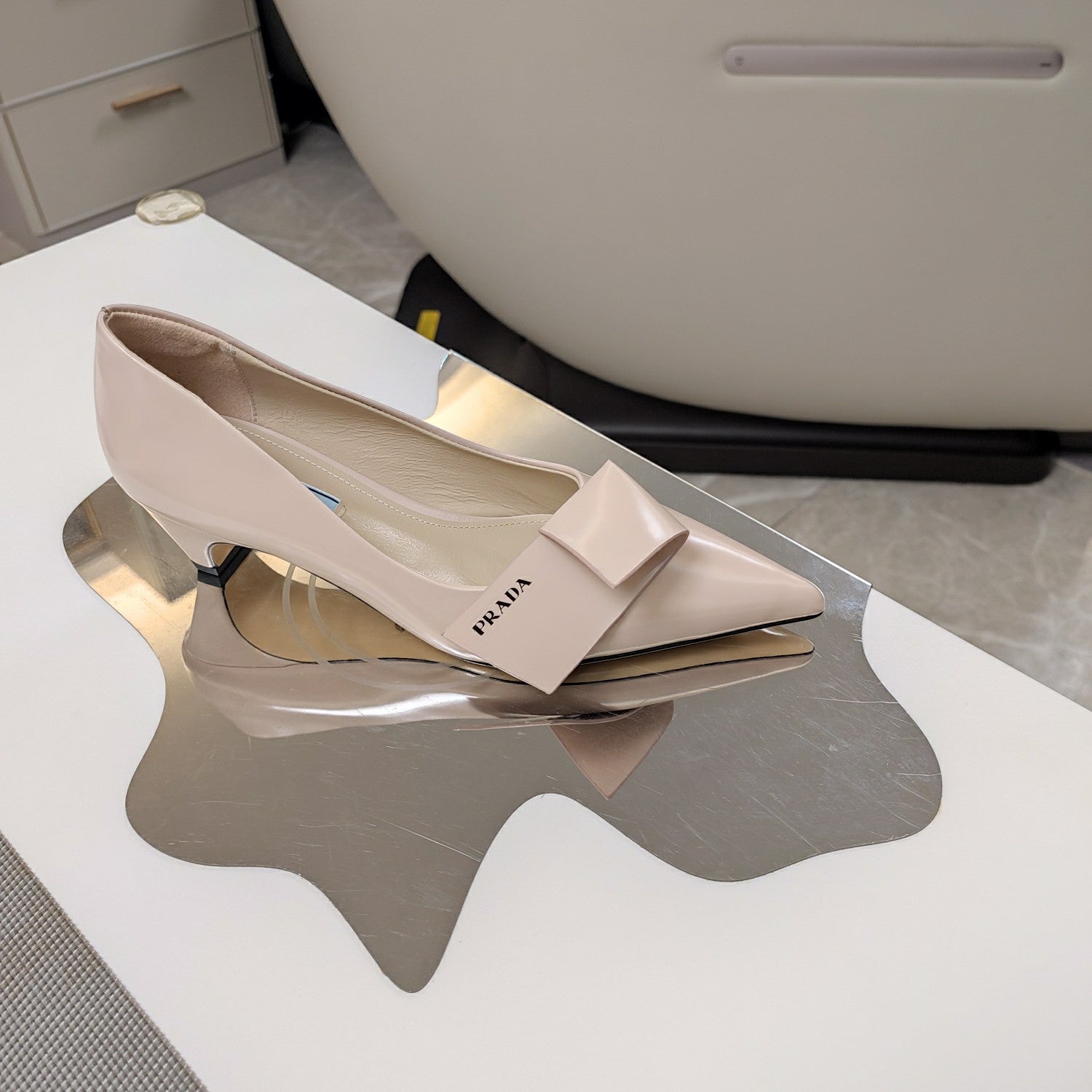 PRADA 26S POINTED TOE PUMPS 45MM IN BEIGE CALFSKIN