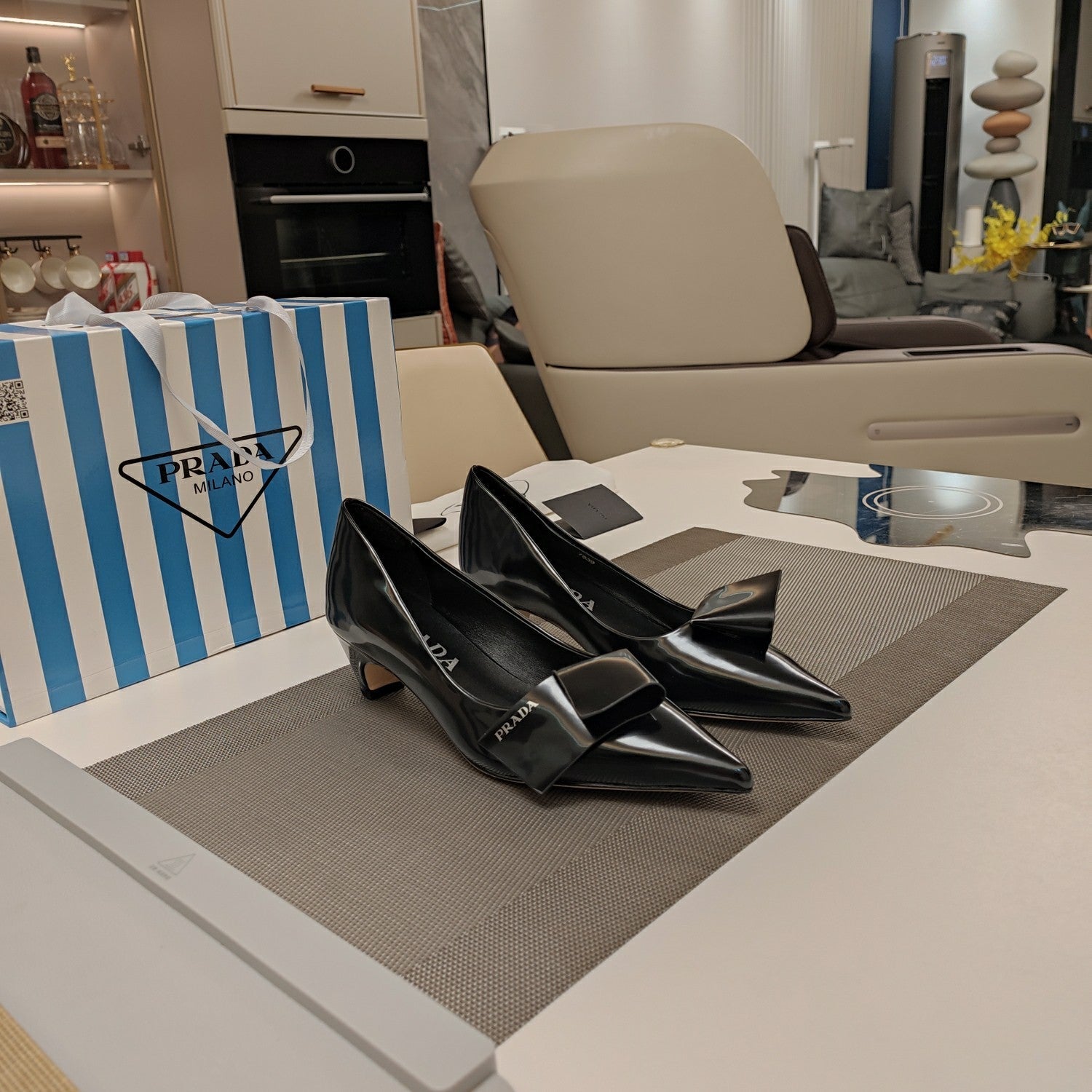 PRADA 26S POINTED TOE PUMPS 45MM IN BLACK CALFSKIN