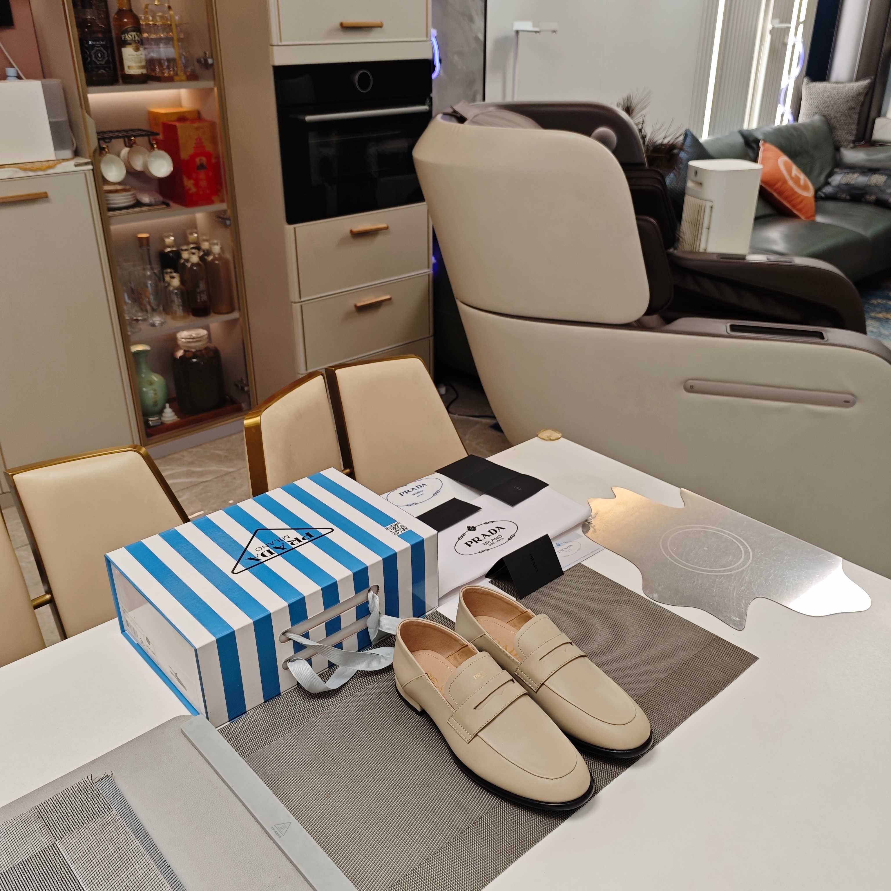 PRADA 26S LOAFERS 20MM IN BEIGE CALFSKIN