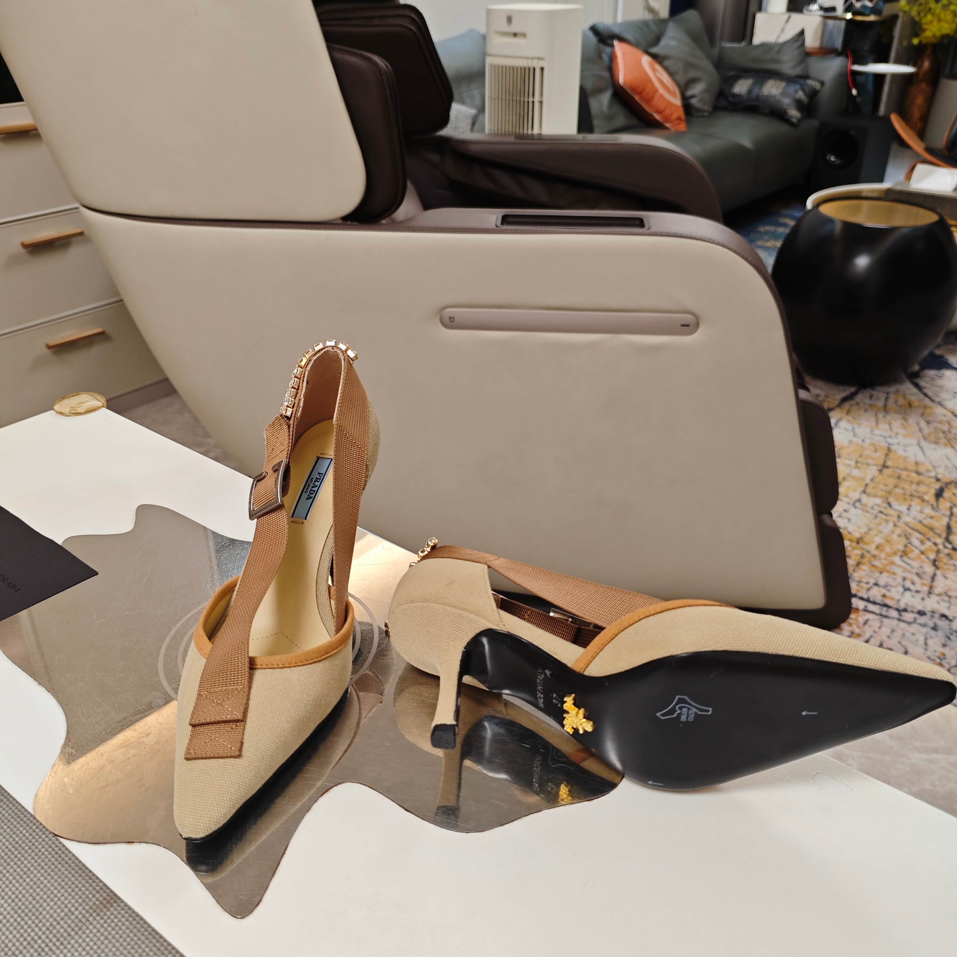 PRADA 26S POINTED-TOE HIGH-HEELED 70MM IN BEIGE FABRIC