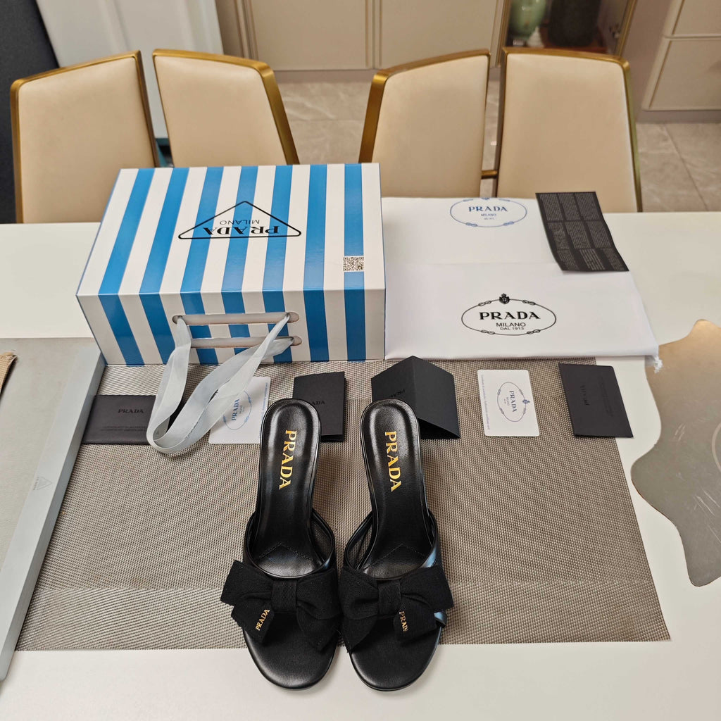 PRADA 26S HEEL MULE SANDALS 75MM IN BLACK CALFSKIN WITH BOW