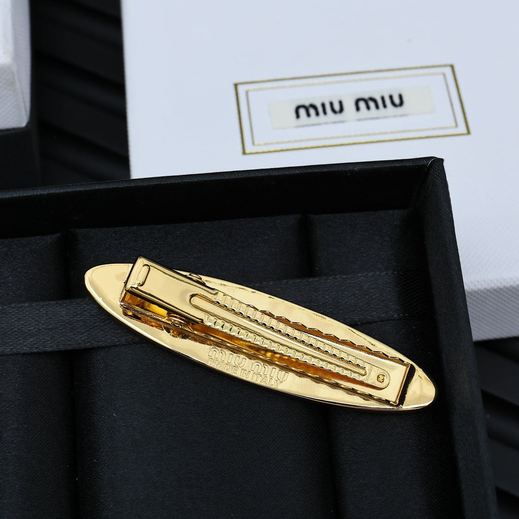 MIUMIU 26S CRYSTAL LOGO HAIR CLIP IN WHITE ENAMEL AND GOLD TONE METAL 626894