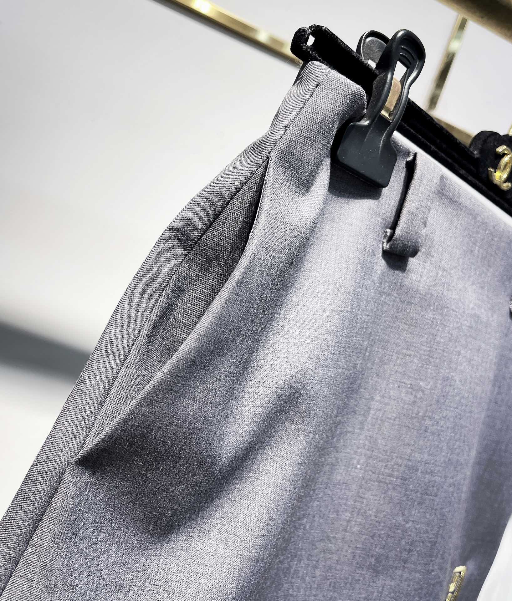 MIUMIU SKIRT STYLE 596