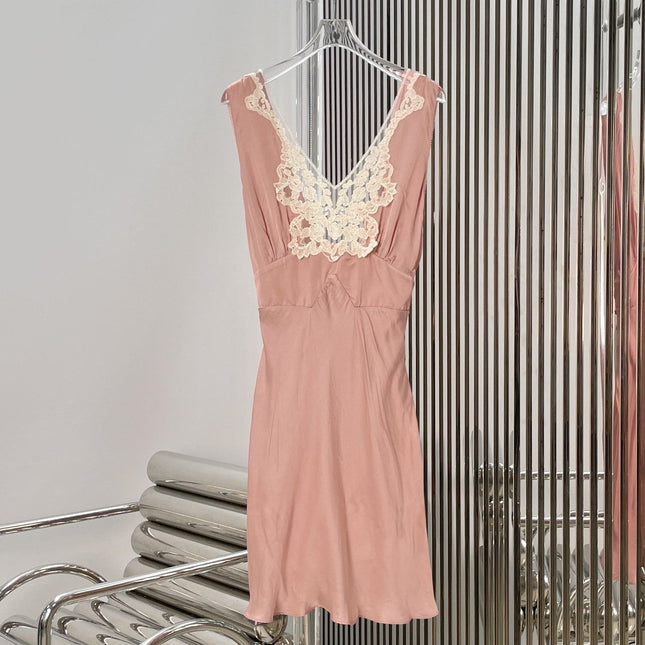 CHLOE 26S SLEEVELESS V-NECK DRESS STYLE 14