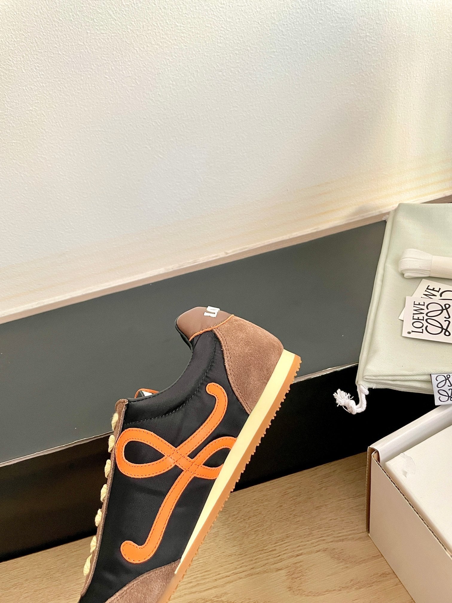 LOEWE 26S BALLET RUNNER 2.0 IN DARK BROWN SUEDE AND BLACK NYLON