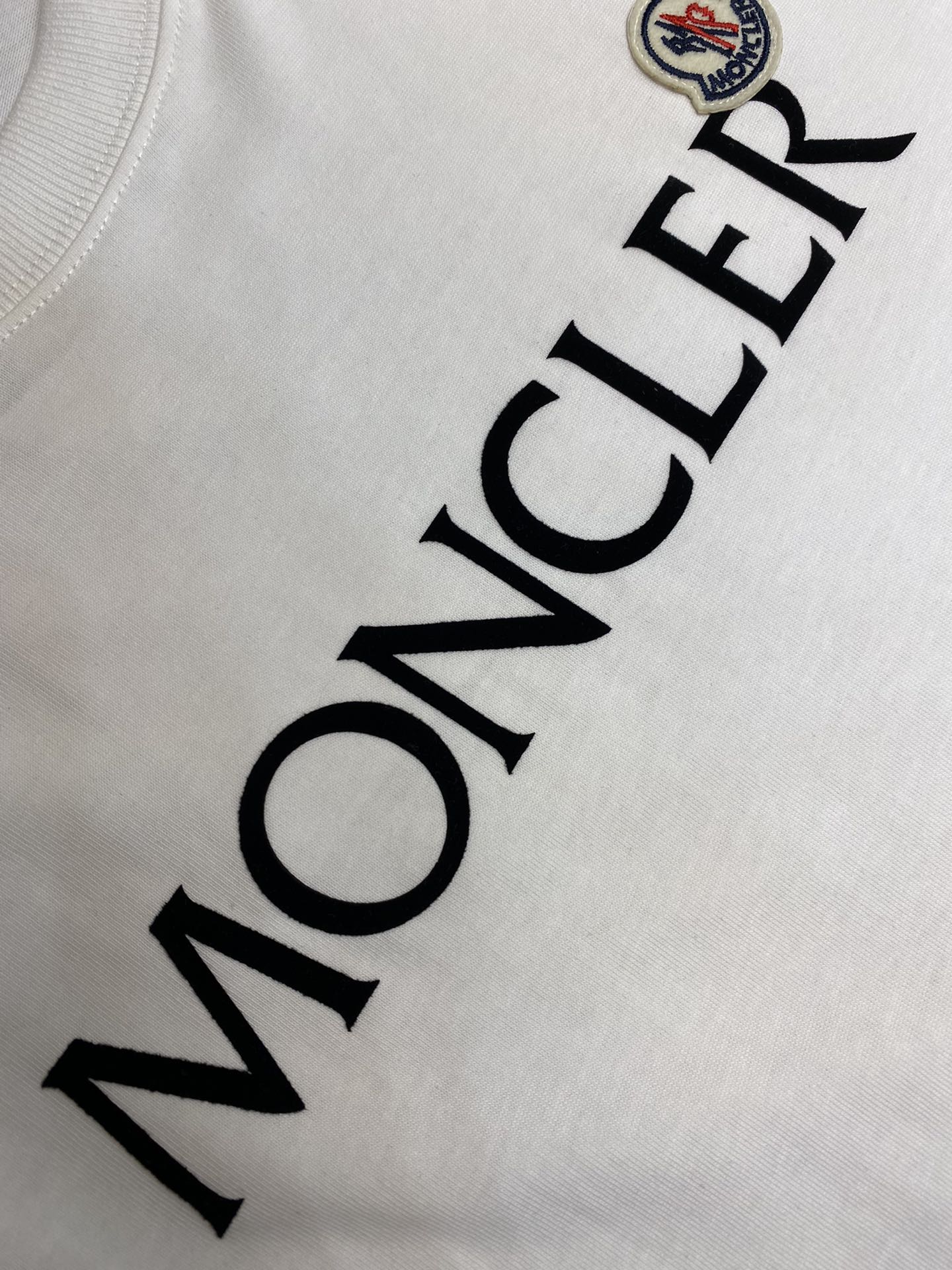MONCLER 26S T-SHIRT 522