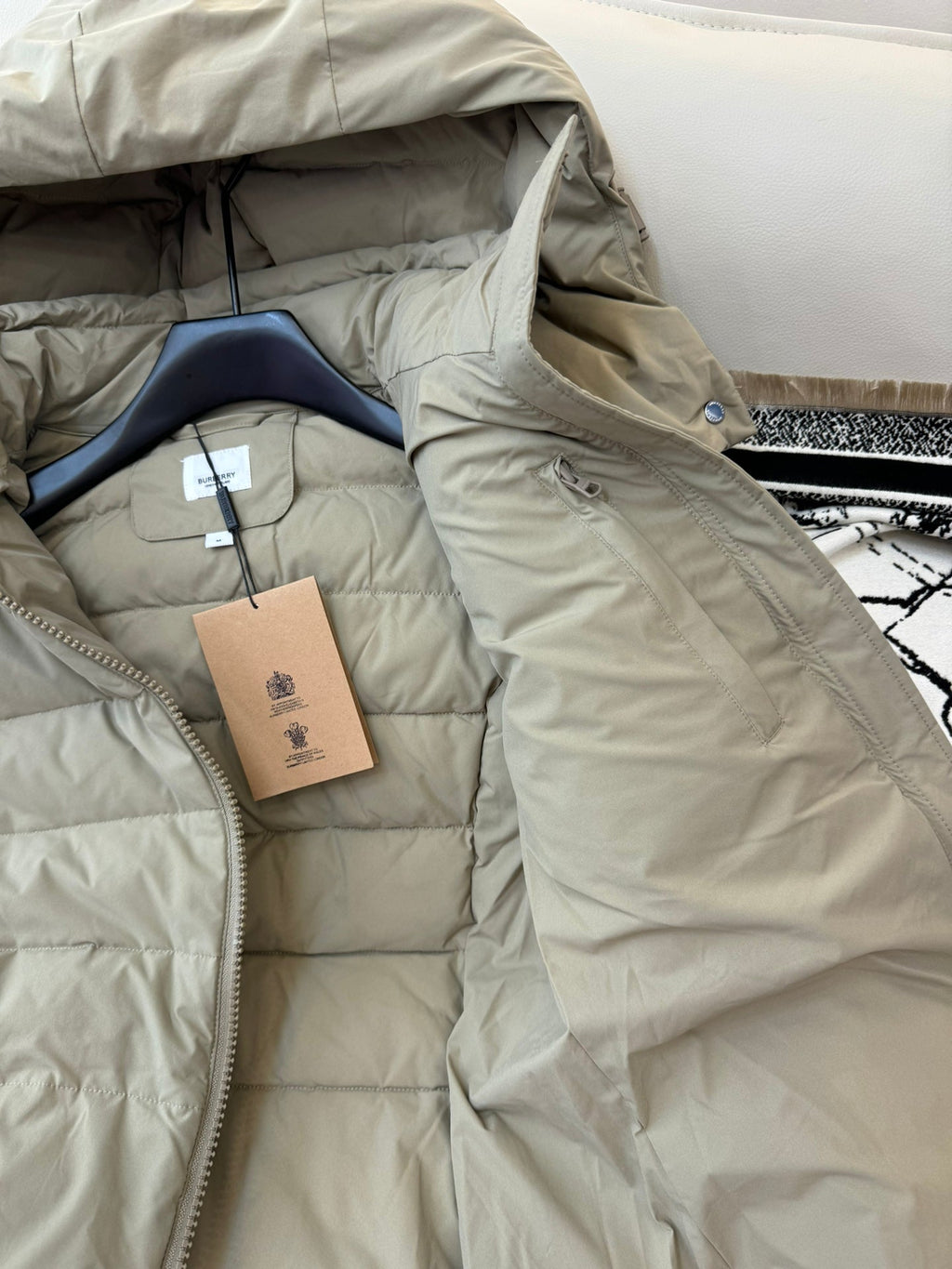 BURBERRY 25S MID-LENGTH DOWN COAT 170