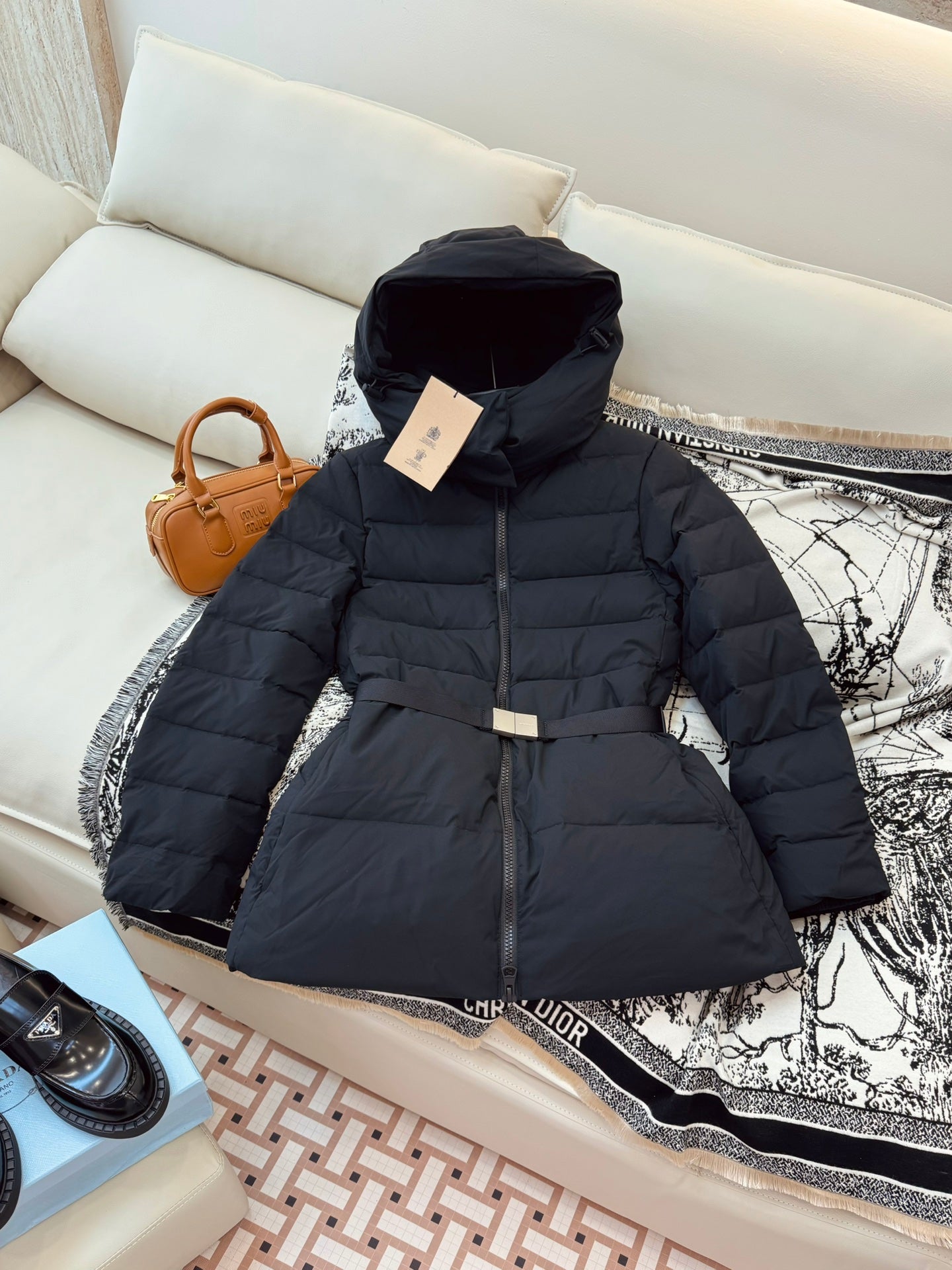 BURBERRY 25S MID-LENGTH DOWN COAT 171