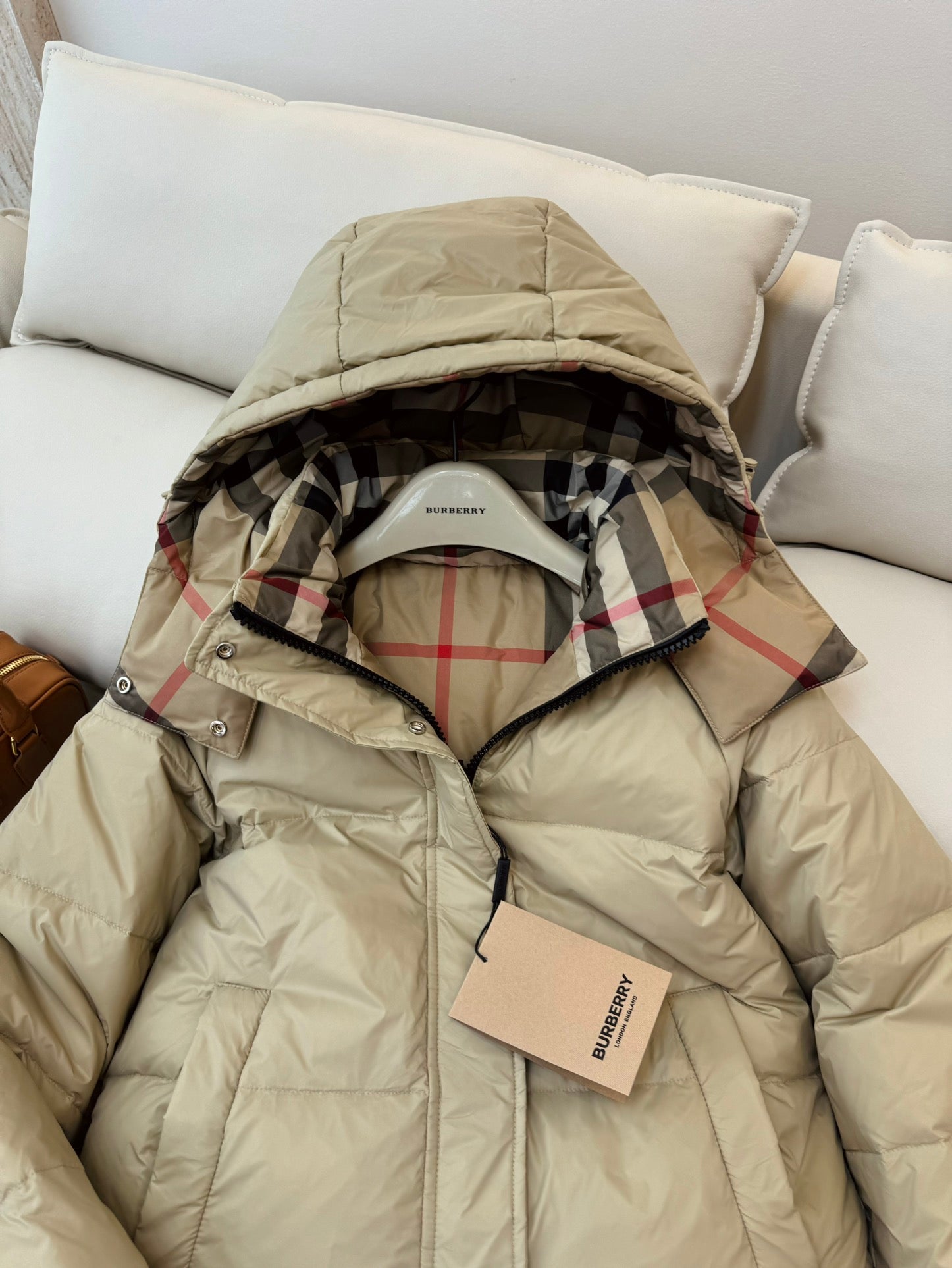 BURBERRY 25S DOWN JACKET 141