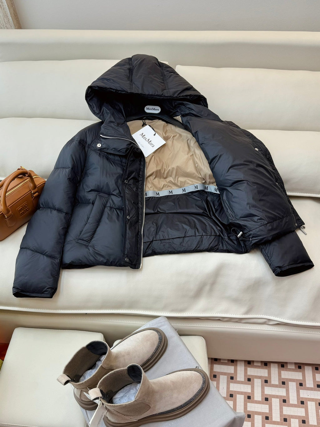 MAX MARA 25S SHORT DOWN JACKET 089