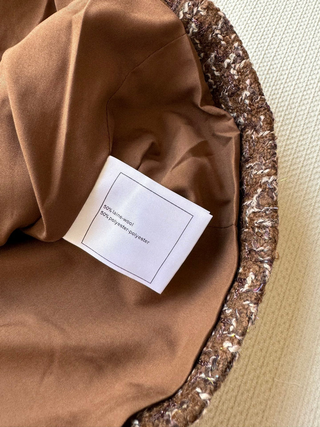 CHANEL 26S SLEEVELESS BLAZER 712