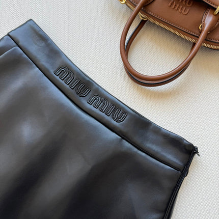MIUMIU SKORT STYLE 727