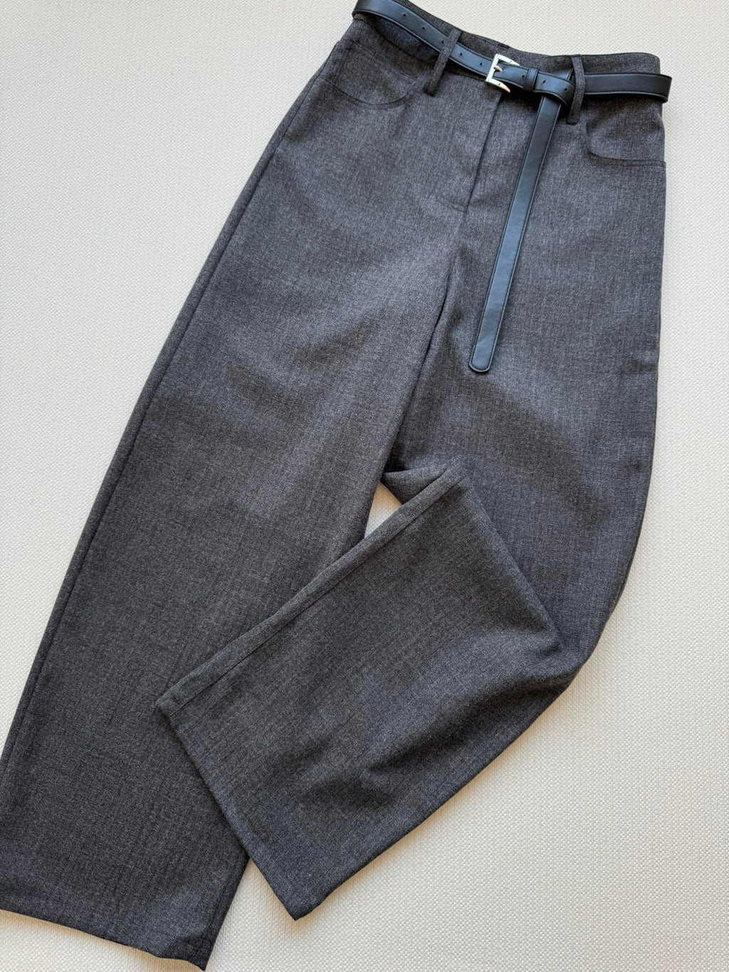 PRADA 26S SUIT 650