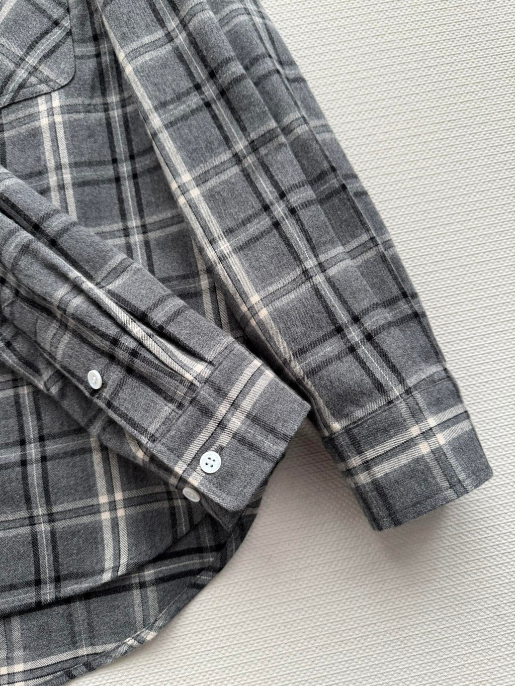 MIUMIU PLAID SHIRT STYLE 730