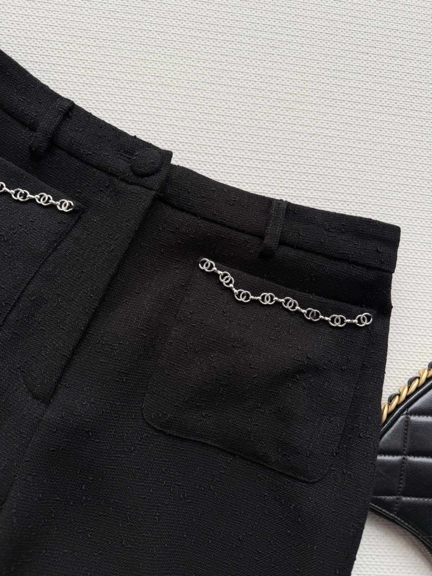 CHANEL 26S FLARED PANTS 710