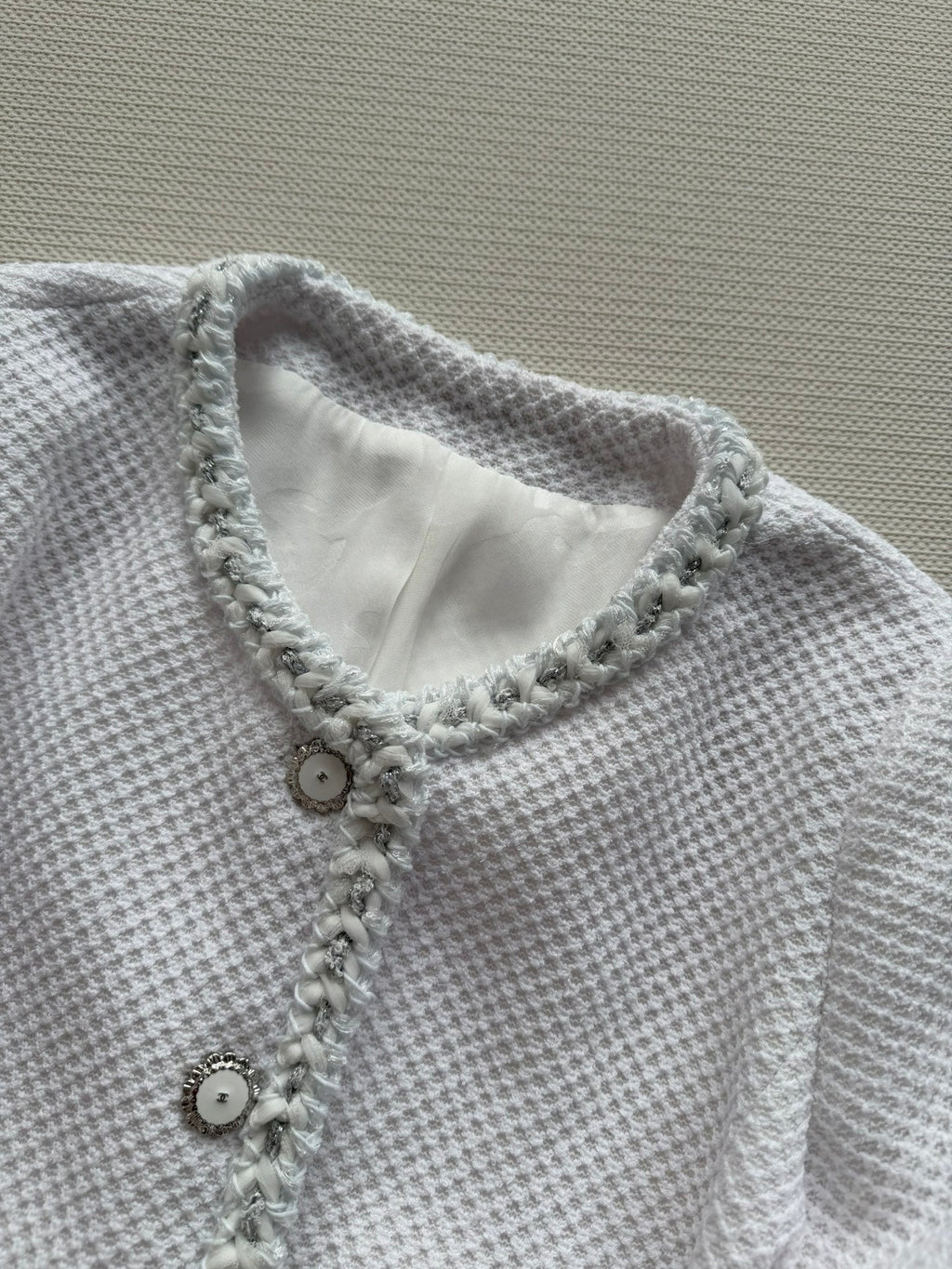 CHANEL 26S CREWNECK JACKET 704