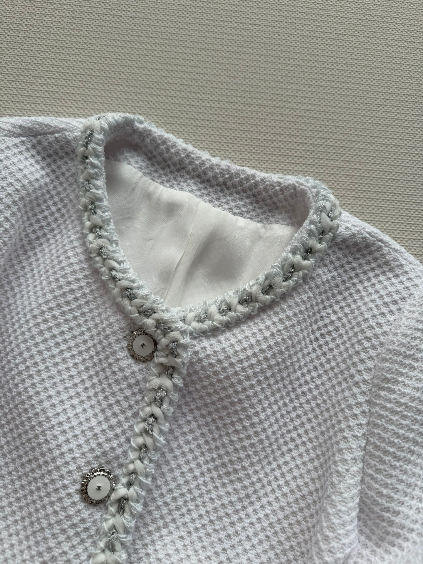 CHANEL 26S CREWNECK JACKET 704