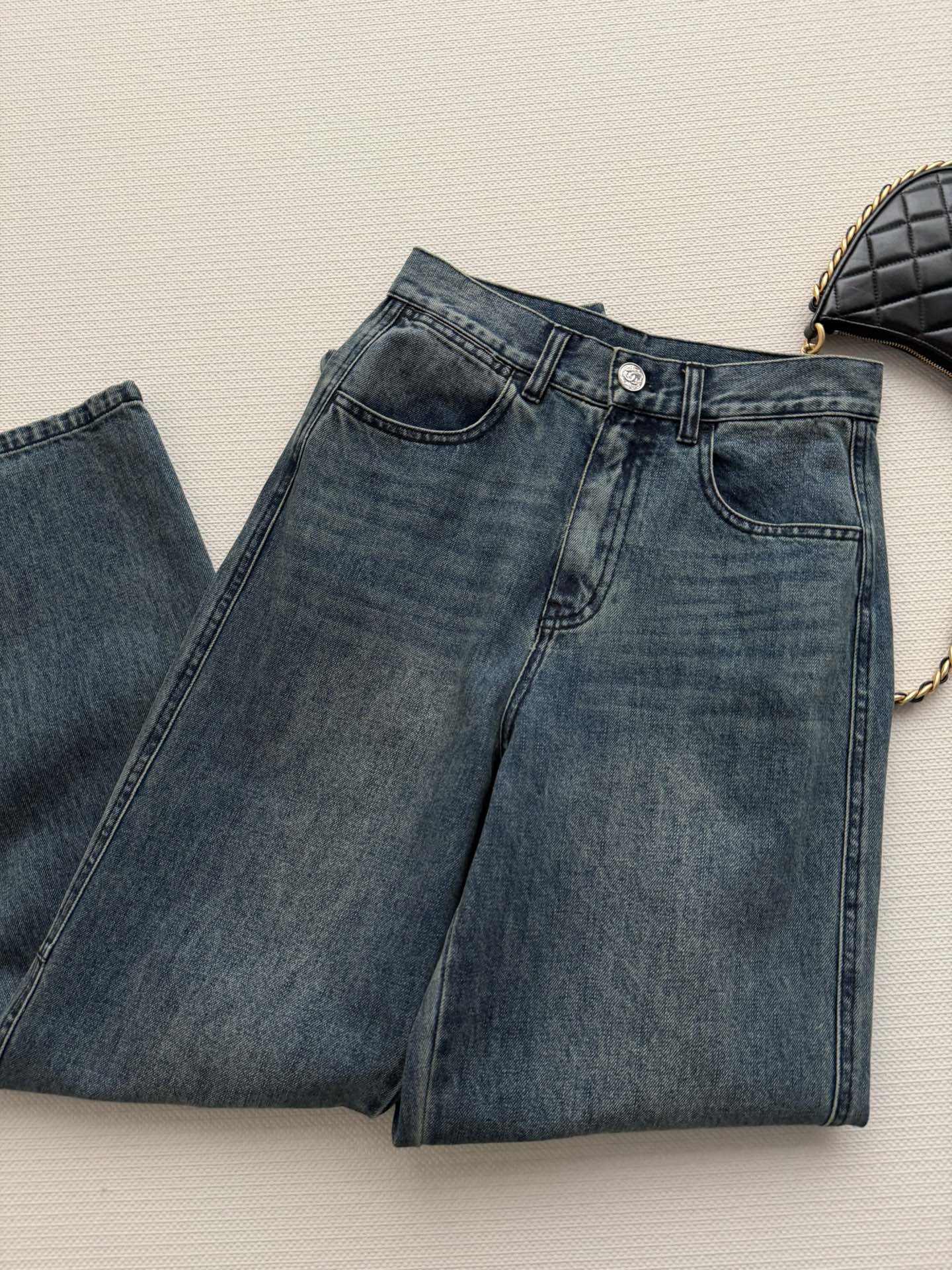 CHANEL 26S JEANS 690