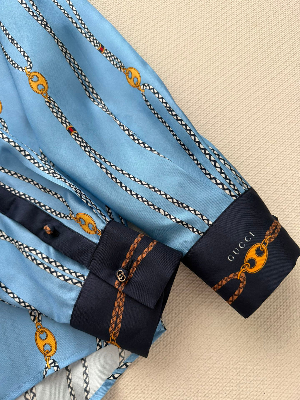 GUCCI 26S SILK SHIRT 258