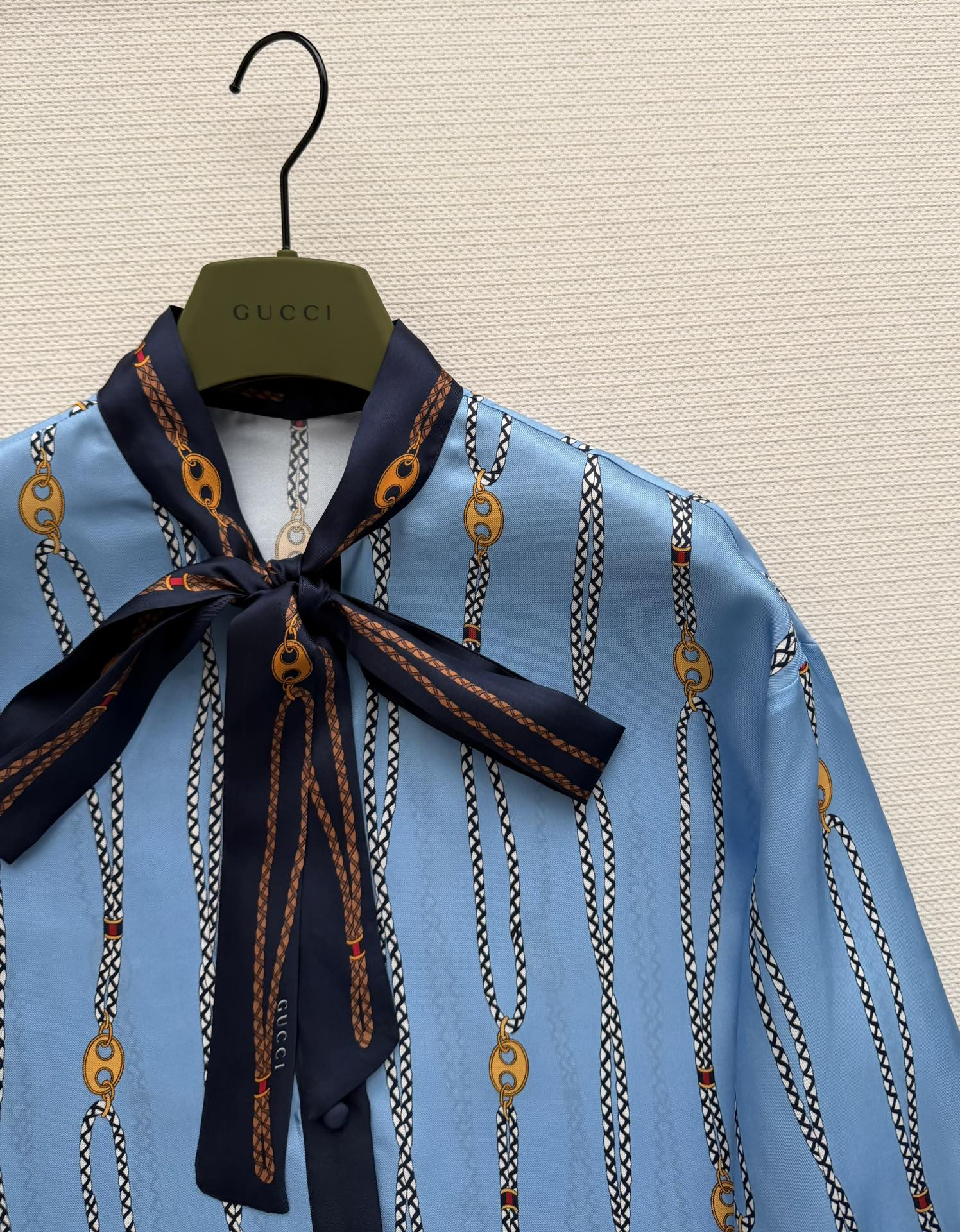 GUCCI 26S SILK SHIRT 258