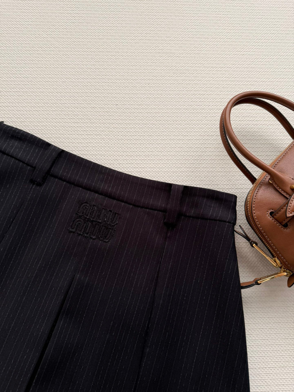 MIUMIU 26S SET VEST AND PLEATED SKIRT 867