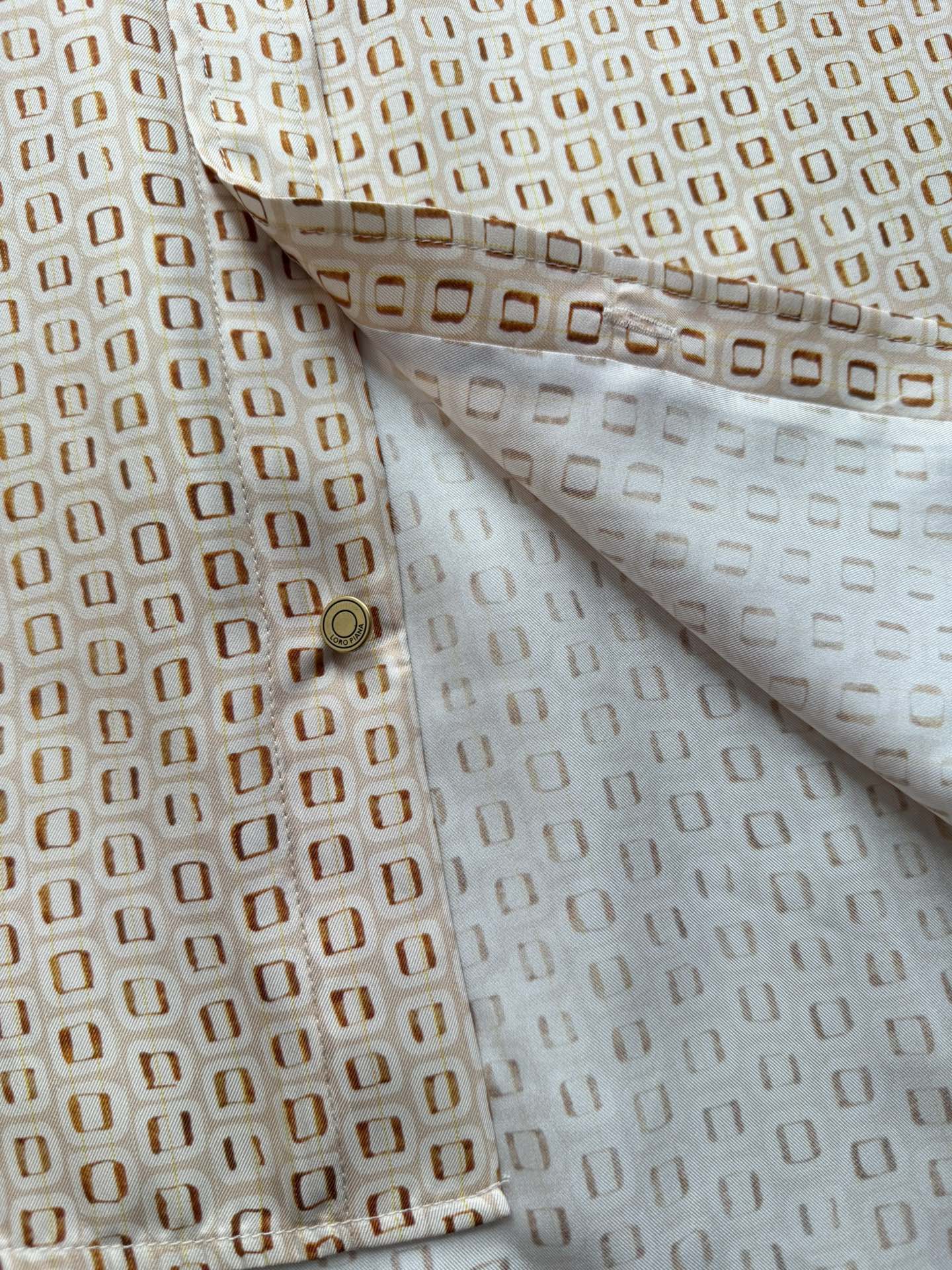 LORO PIANA 26S LONG SLEEVE SILK SHIRT 821