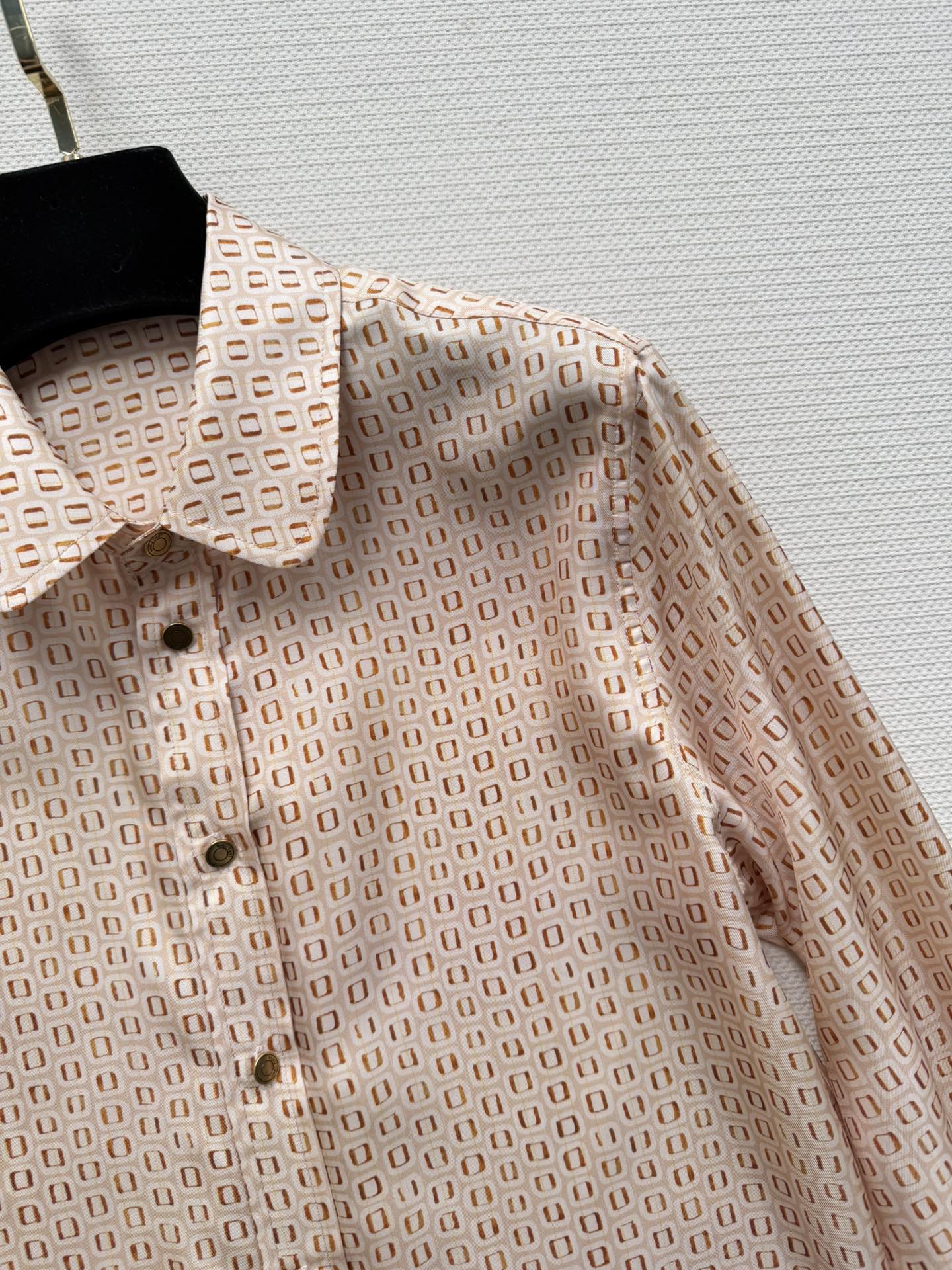 LORO PIANA 26S LONG SLEEVE SILK SHIRT 821