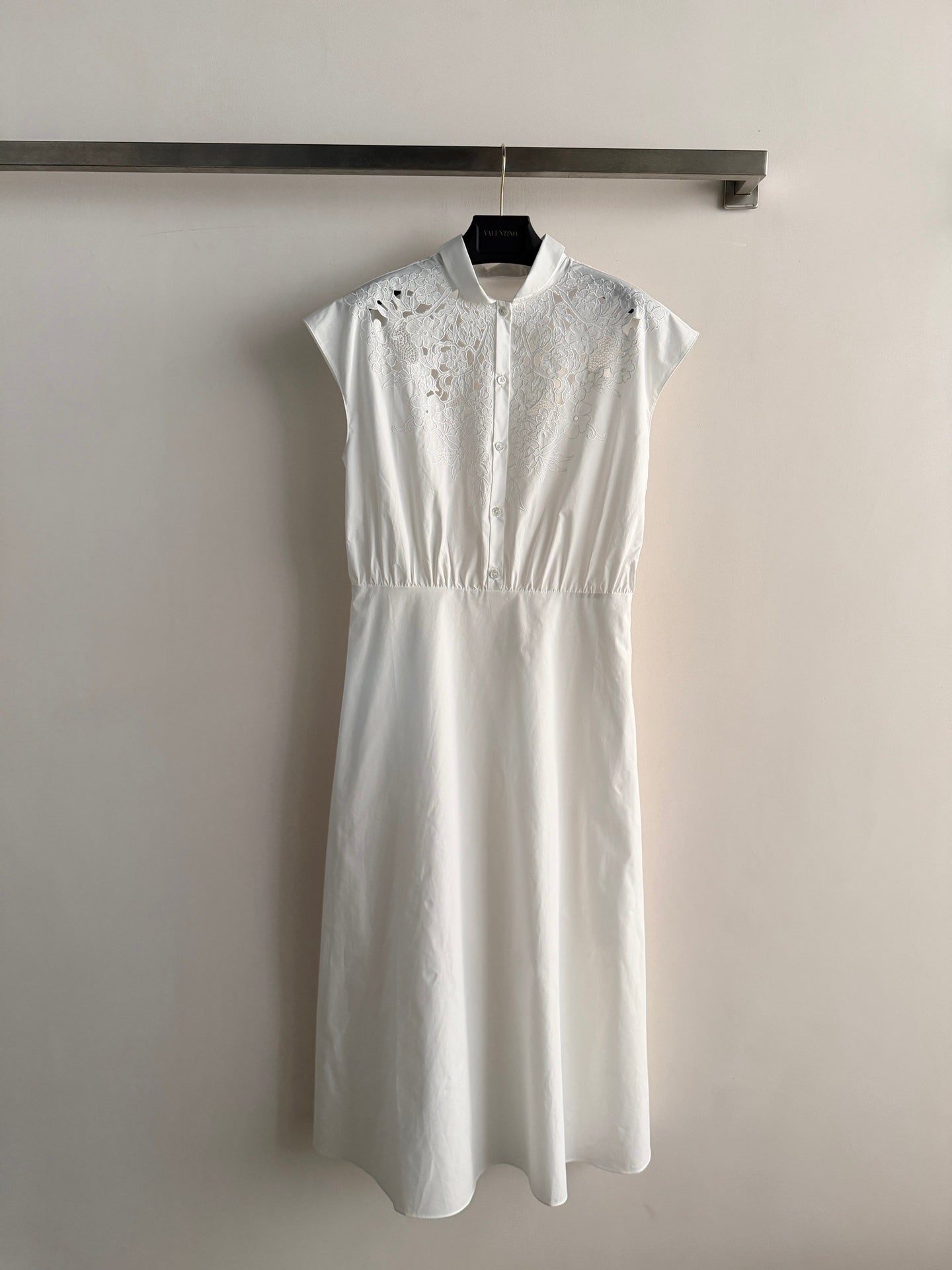 VALENTINO 26S SLEEVELESS MAXI DRESS 154