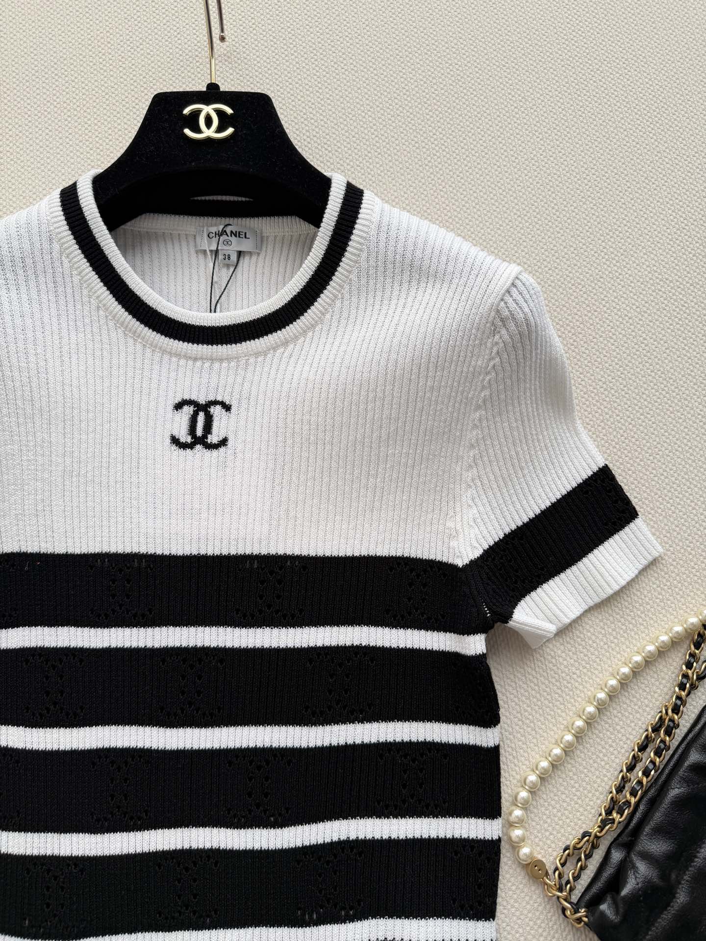 CHANEL 26S SHORT-SLEEVE SWEATER STYLE 1039