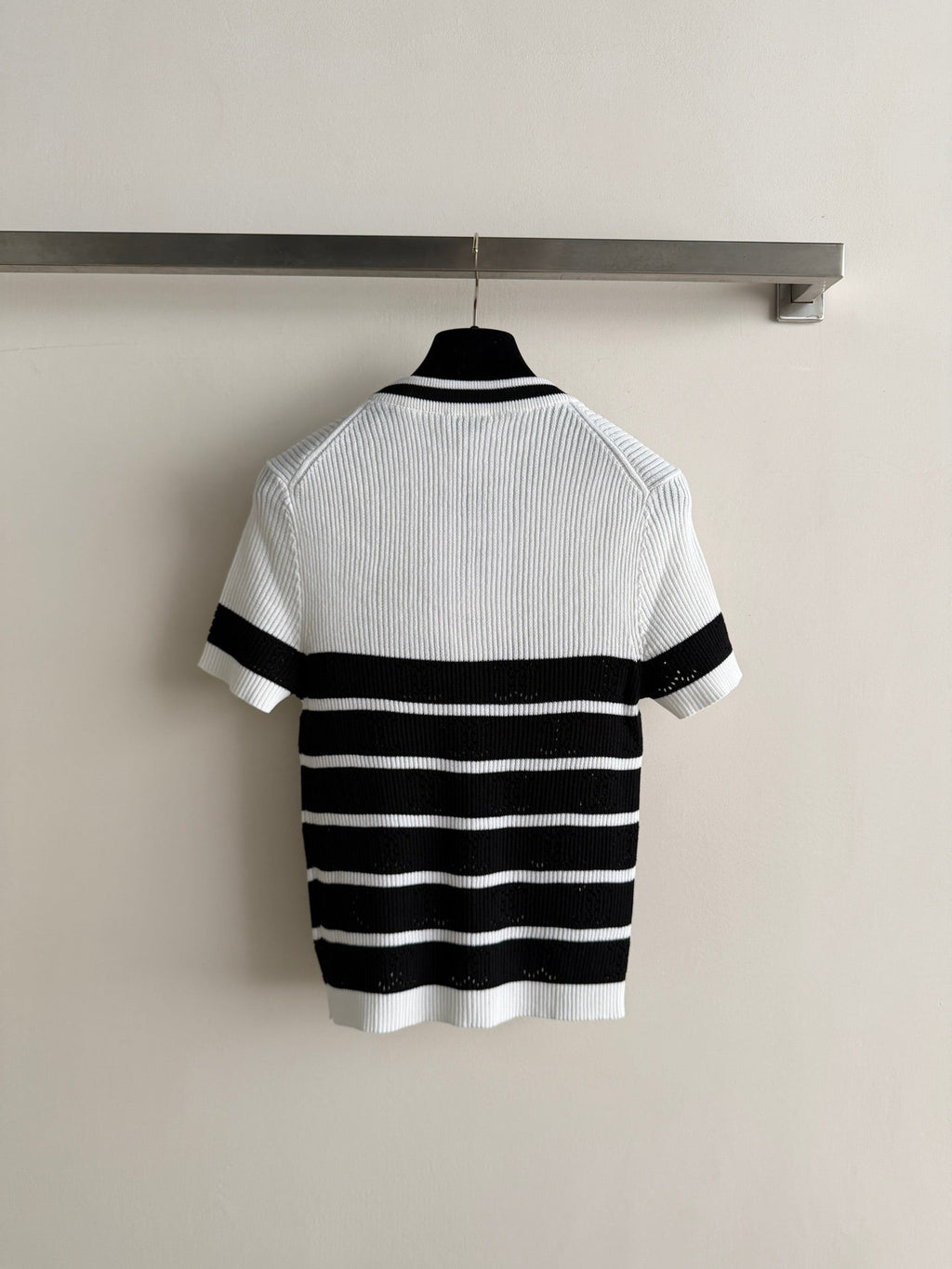 CHANEL 26S SHORT-SLEEVE SWEATER STYLE 1039