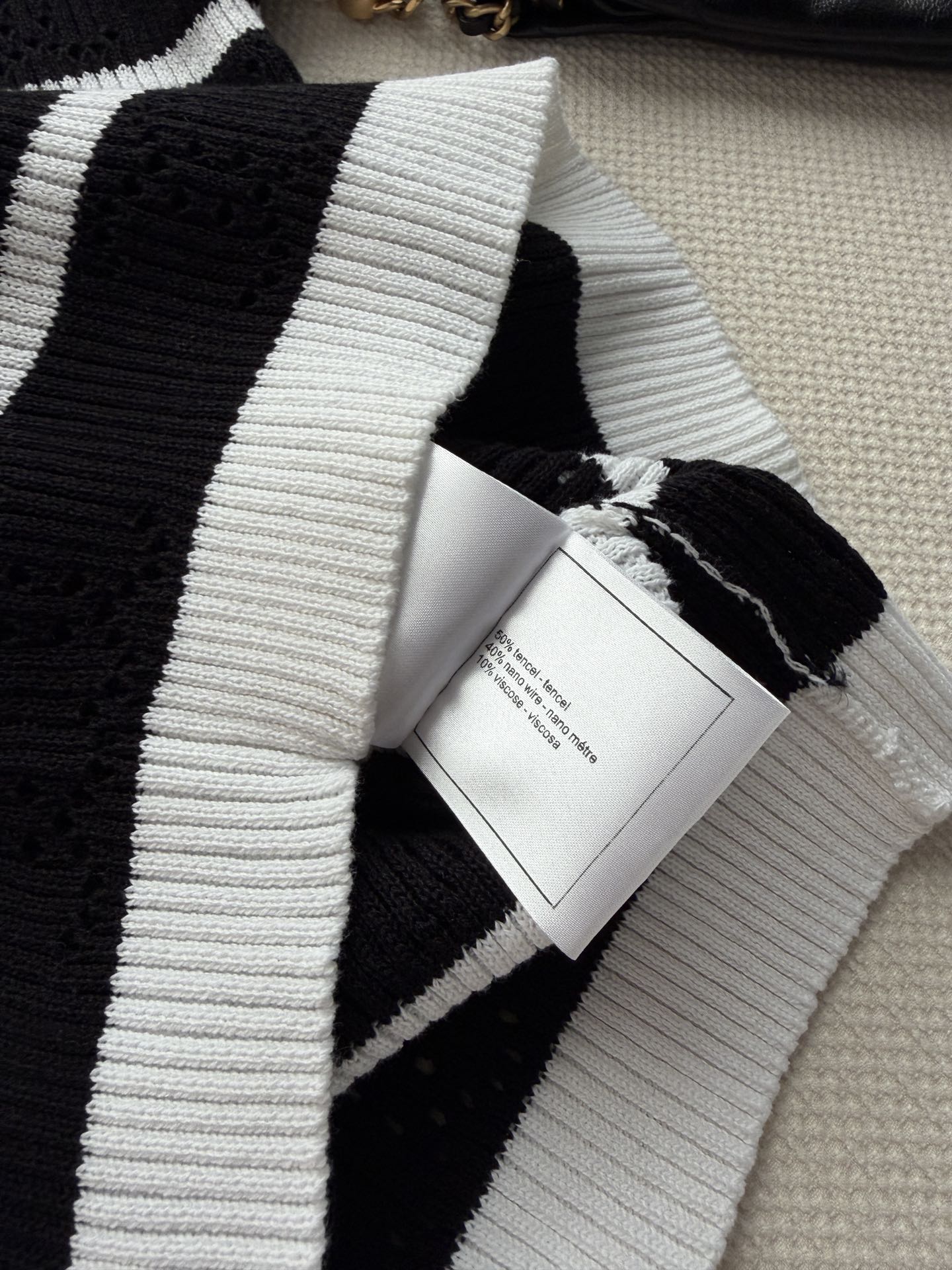 CHANEL 26S SHORT-SLEEVE SWEATER STYLE 1039