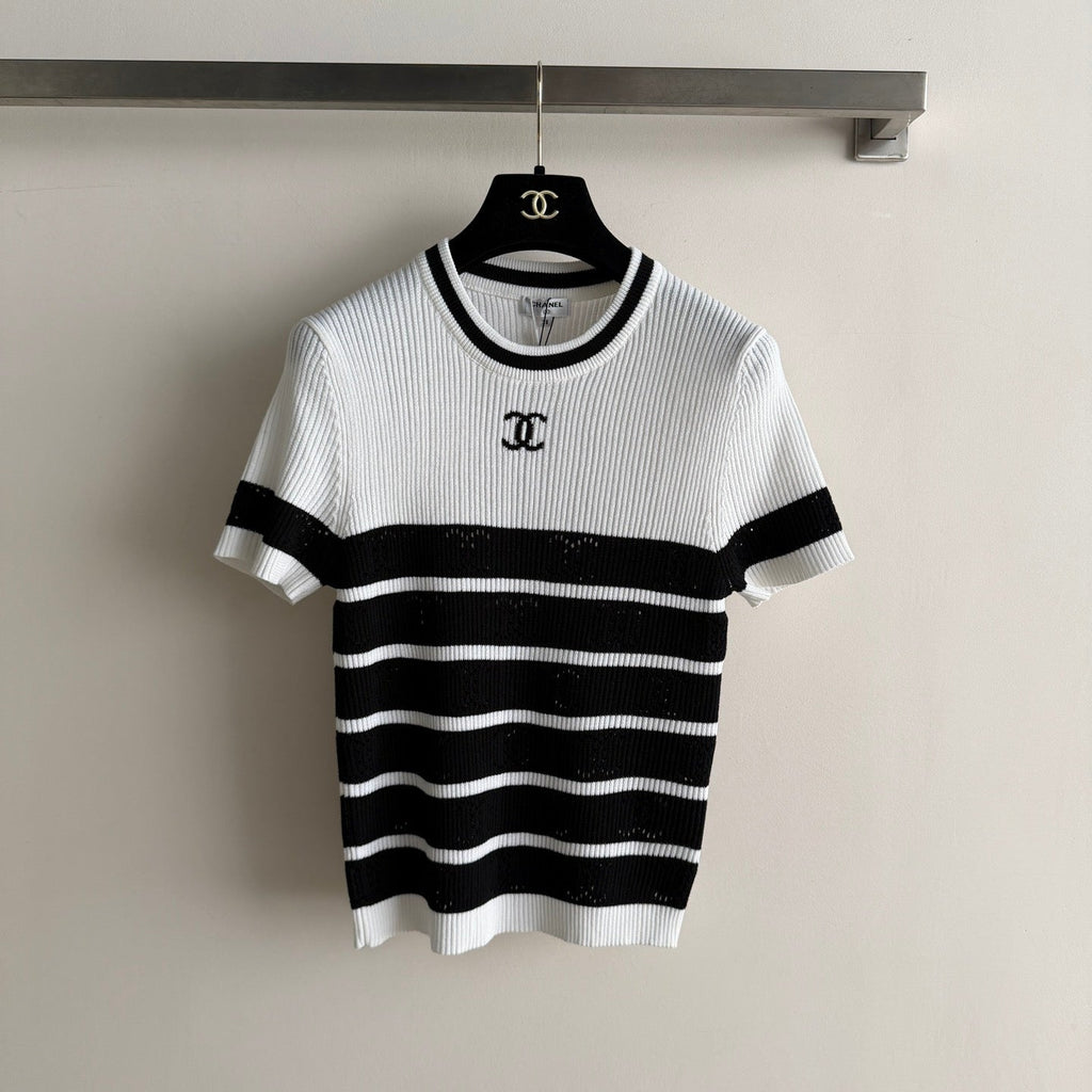 CHANEL 26S SHORT-SLEEVE SWEATER STYLE 1039
