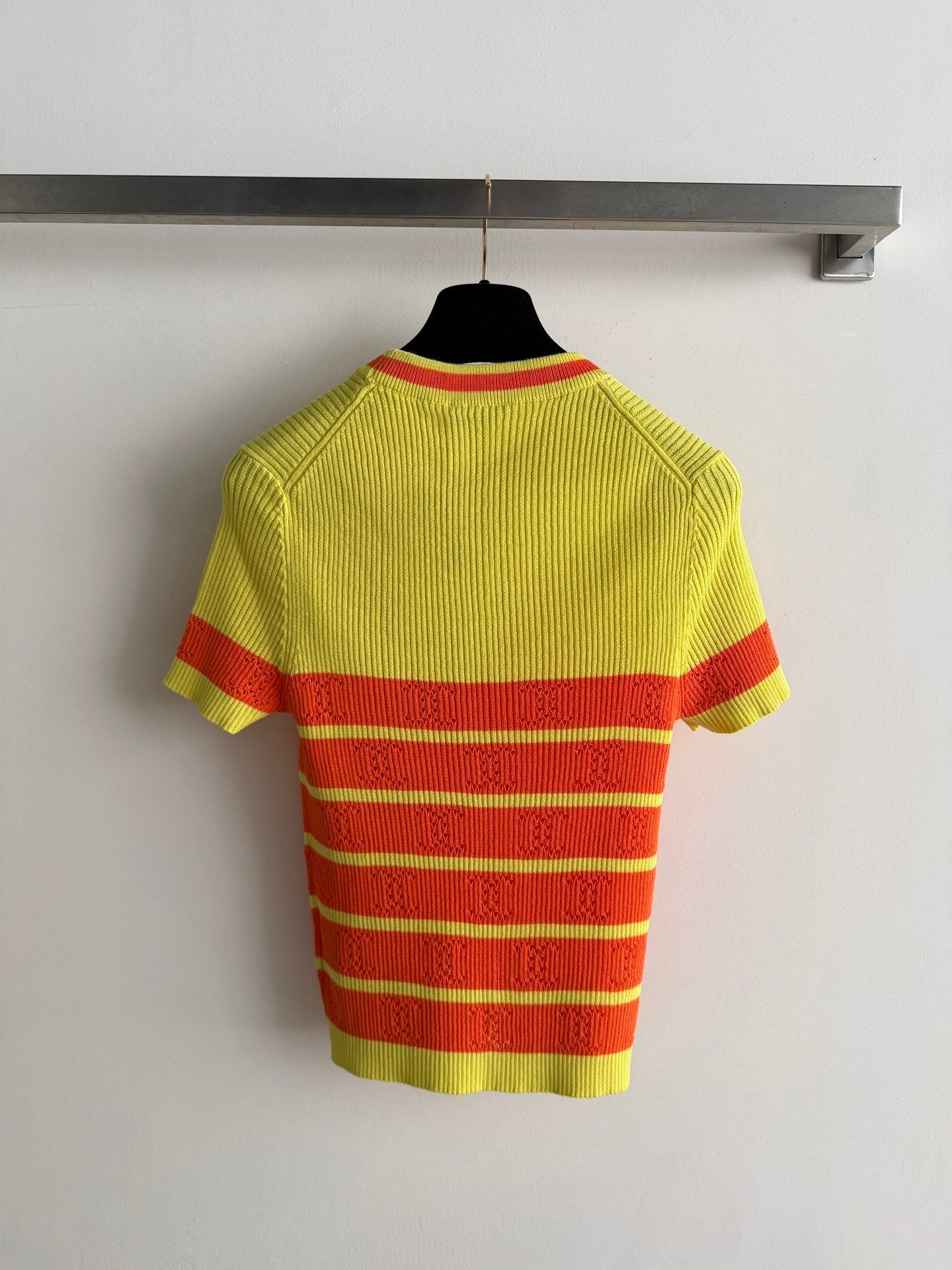 CHANEL 26S SHORT-SLEEVE SWEATER STYLE 1038