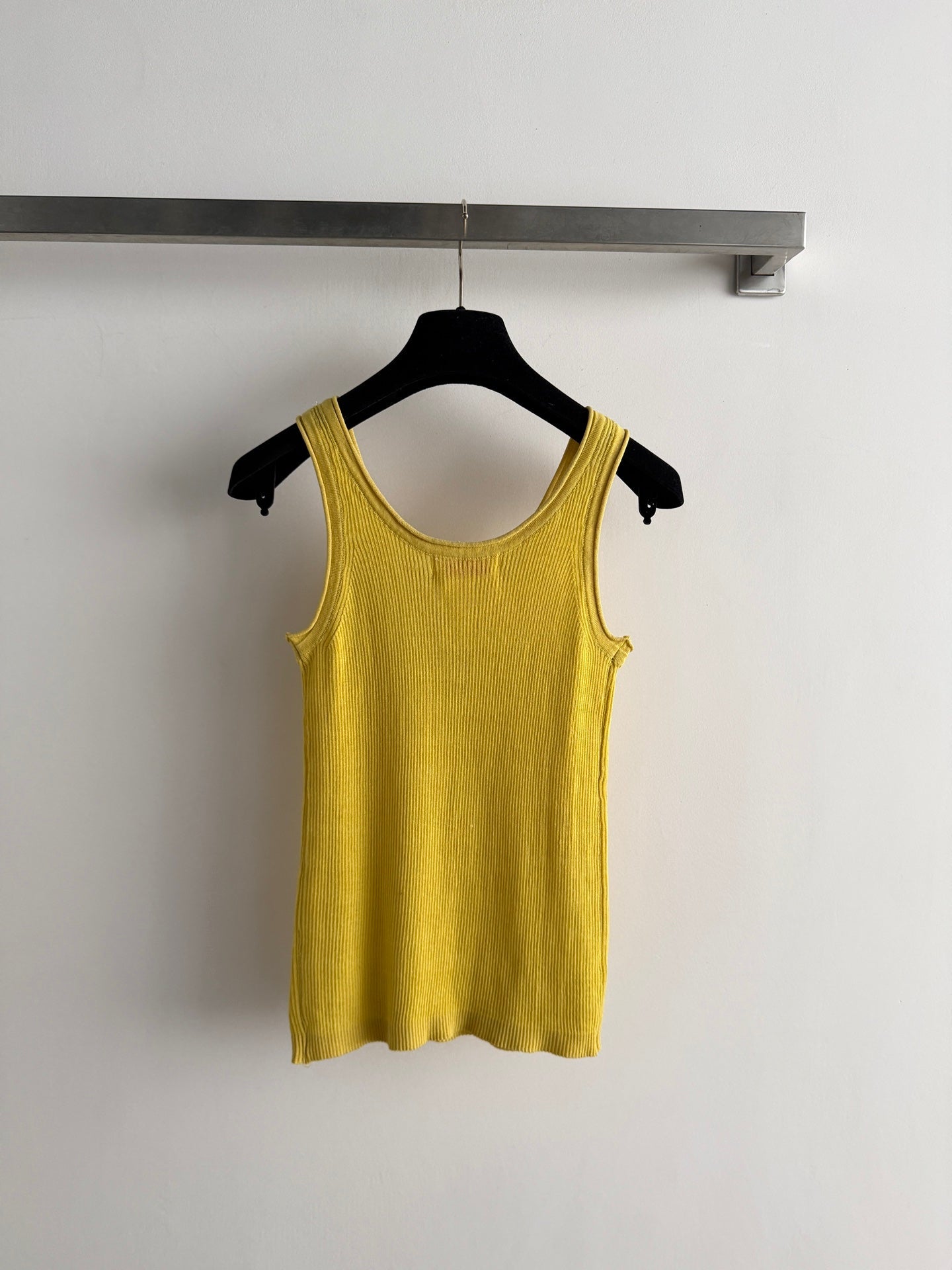 CHANEL 26S KNIT SLEEVELESS TOP STYLE 1186