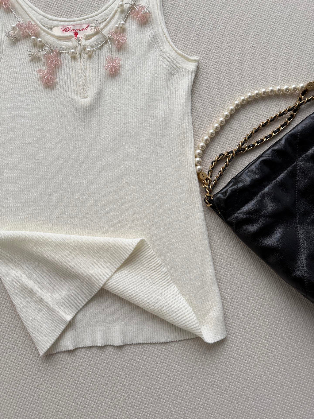 CHANEL 26S KNIT SLEEVELESS TOP STYLE 1184