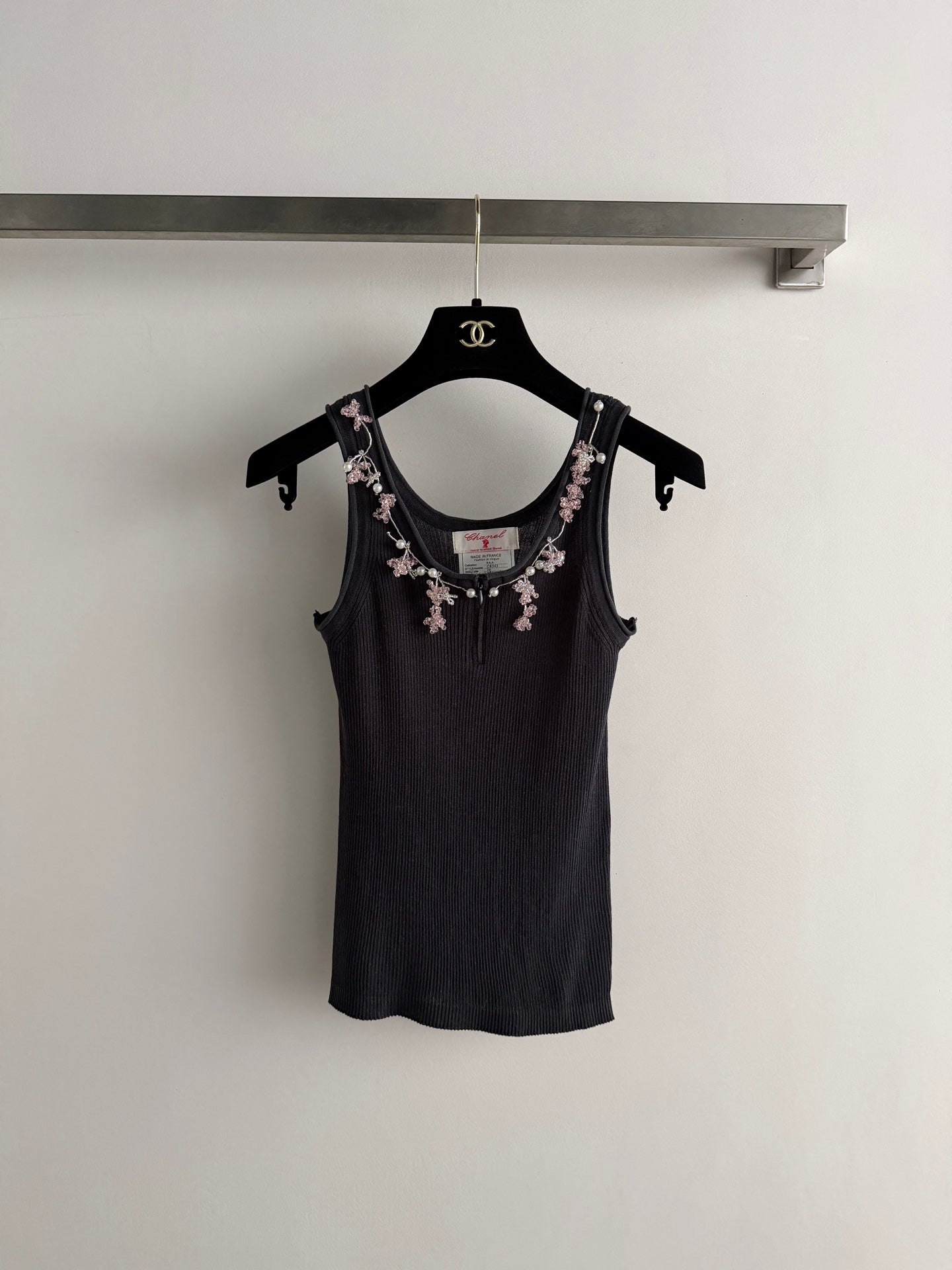 CHANEL 26S KNIT SLEEVELESS TOP STYLE 1183