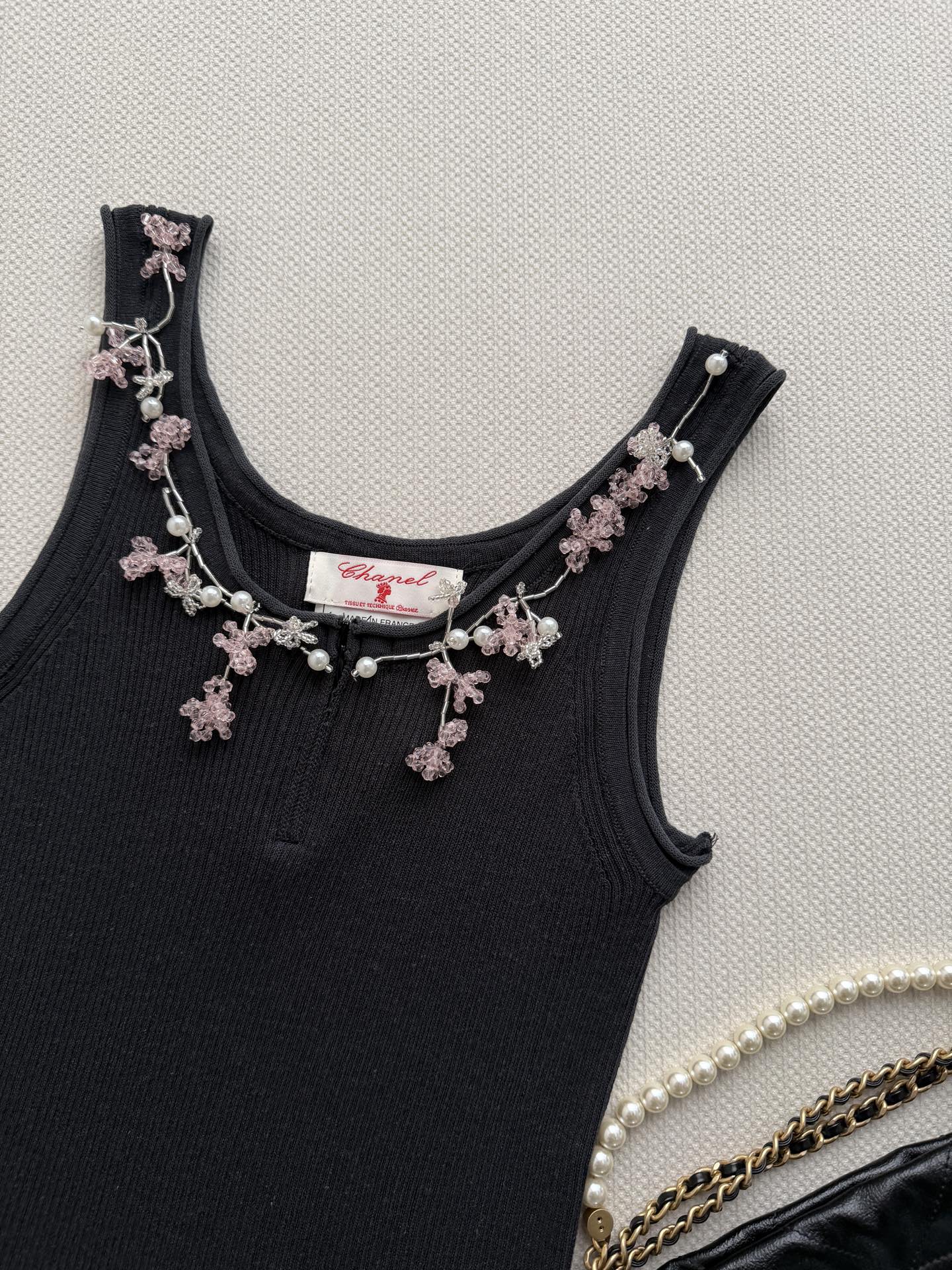 CHANEL 26S KNIT SLEEVELESS TOP STYLE 1183