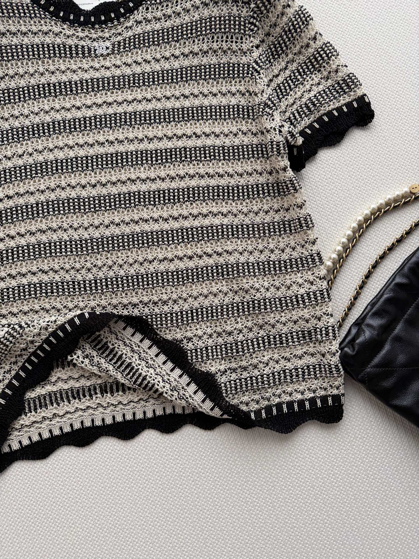 CHANEL 26S SHORT-SLEEVE KNIT TOP STYLE 1154