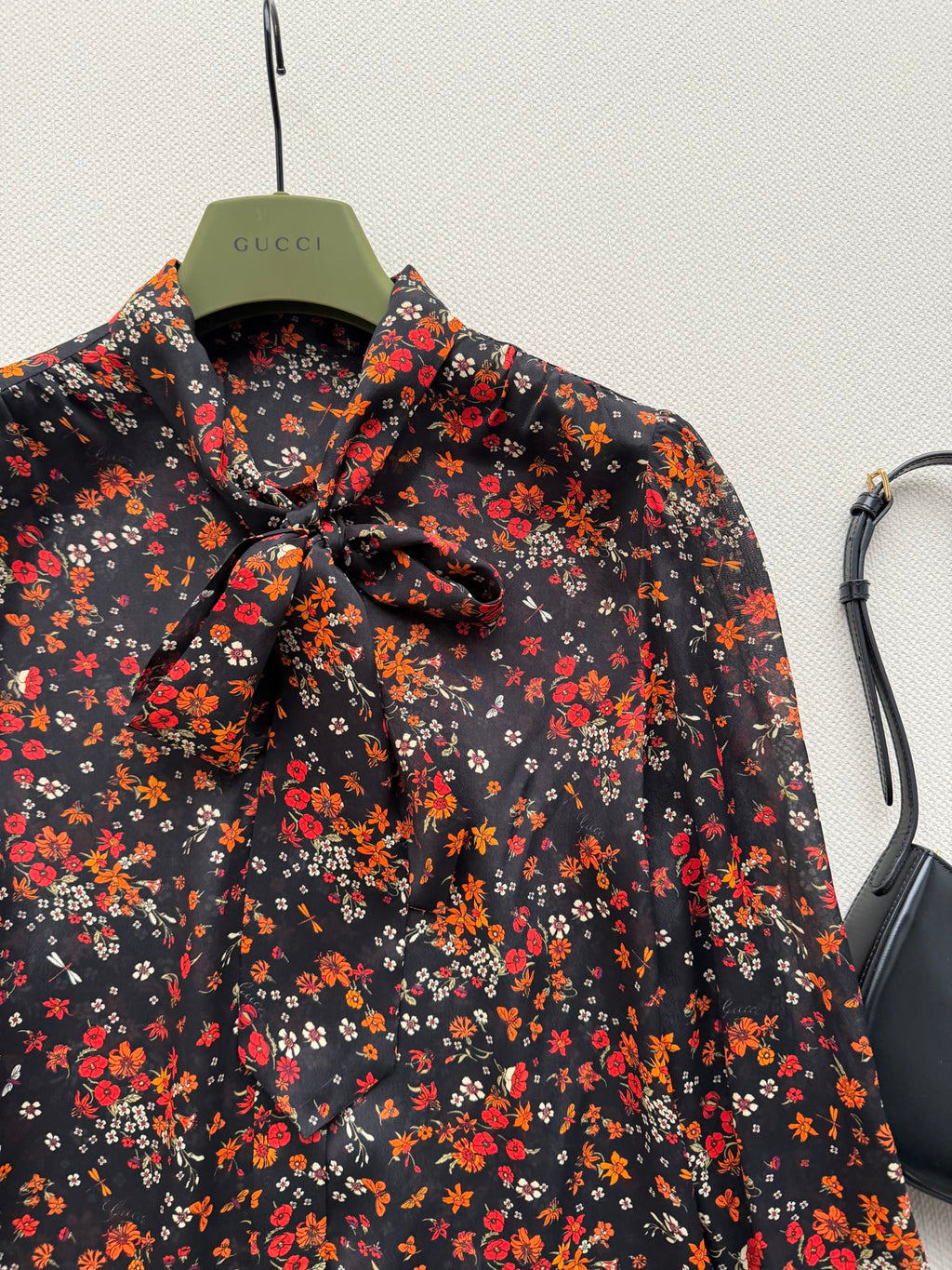 GUCCI 26S LONG-SLEEVE FLORAL BOW-TIE BLOUSE 485