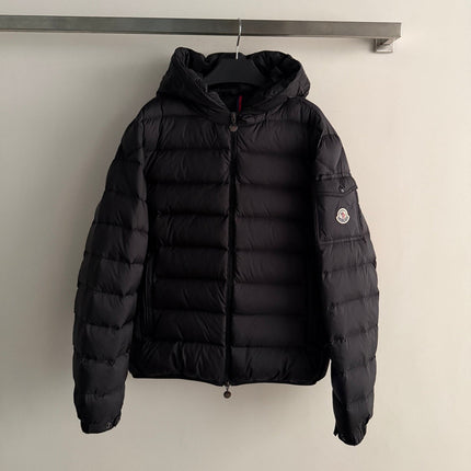 MONCLER 26S HOODED SHORT DOWN JACKET 776