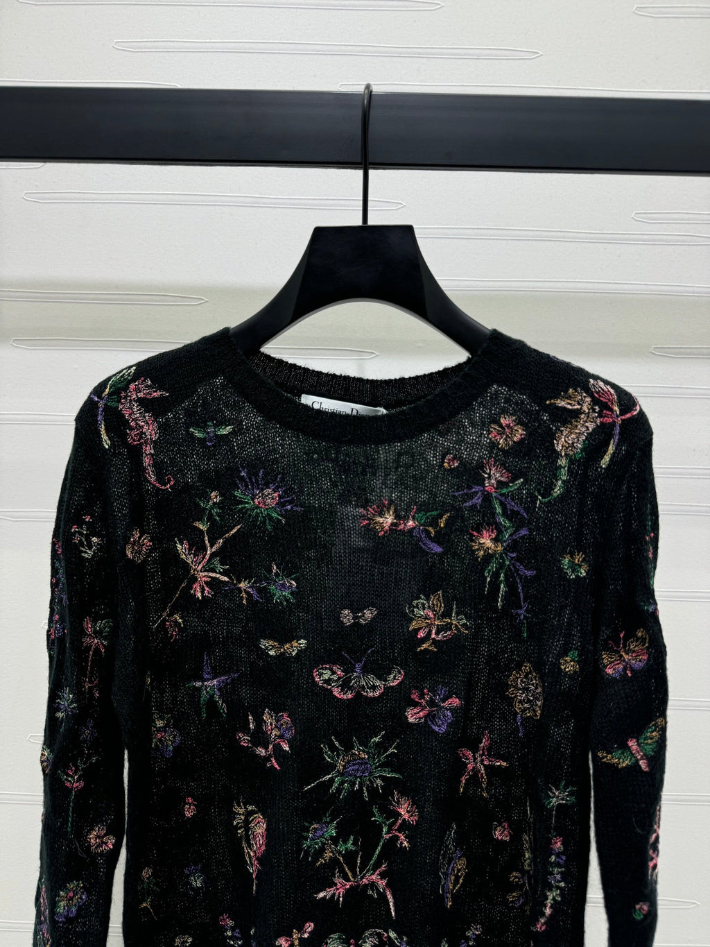 DIOR FLORAL EMBROIDERED KNITTED LONG-SLEEVE TOP 276695