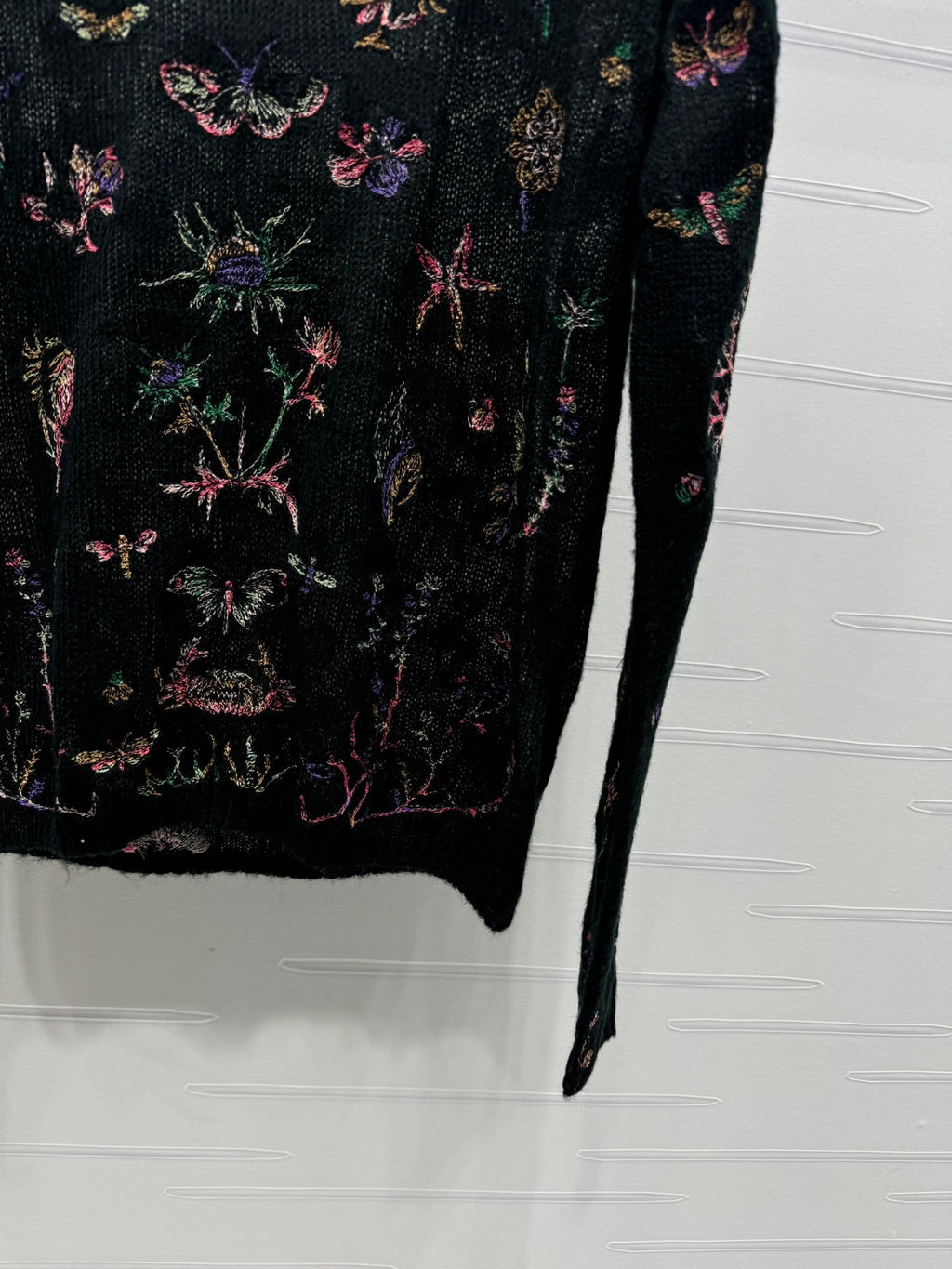 DIOR FLORAL EMBROIDERED KNITTED LONG-SLEEVE TOP 276695