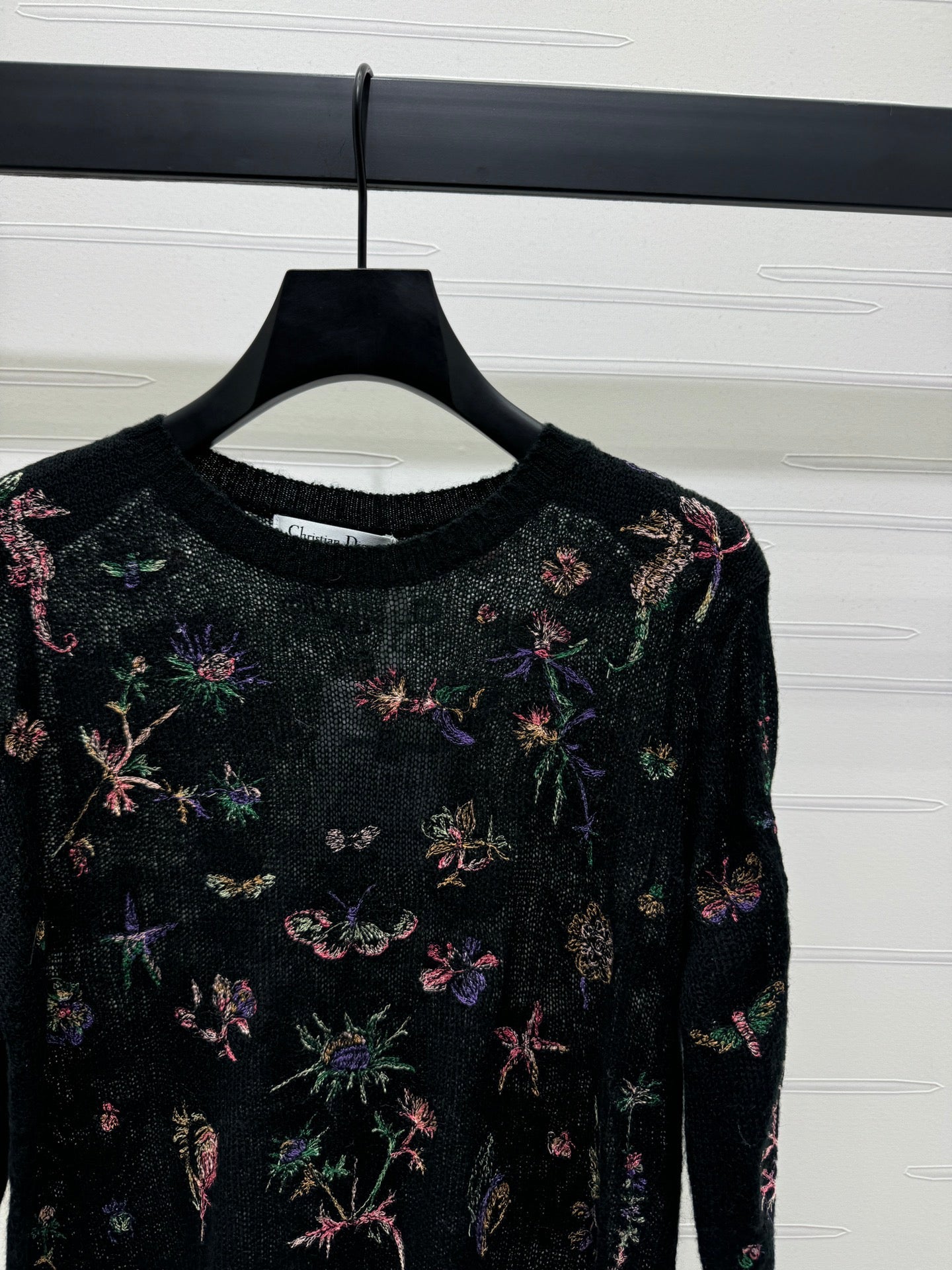 DIOR FLORAL EMBROIDERED KNITTED LONG-SLEEVE TOP 276695