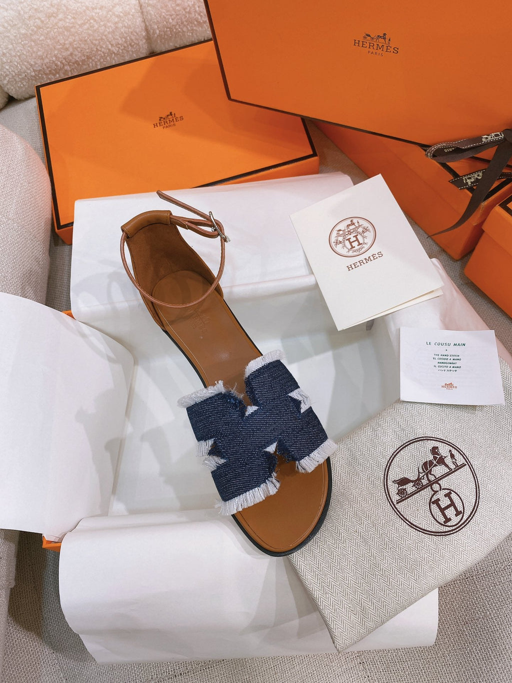 HM 26S SANTORINI SANDAL IN NAVY BLUE CALFSKIN AND FABRIC