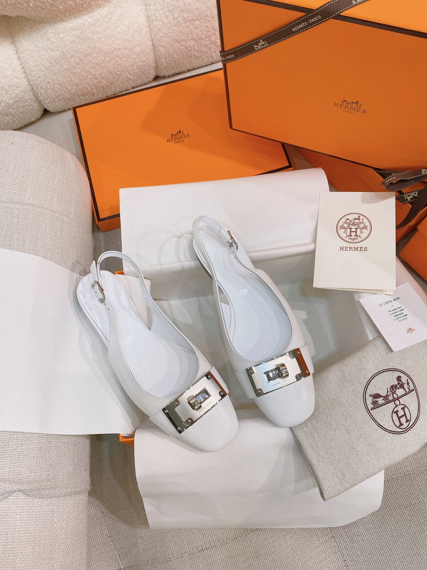 HM 26S INNOCENTE SLINGBACK IN WHITE CALFSKIN SILVER HARDWARE